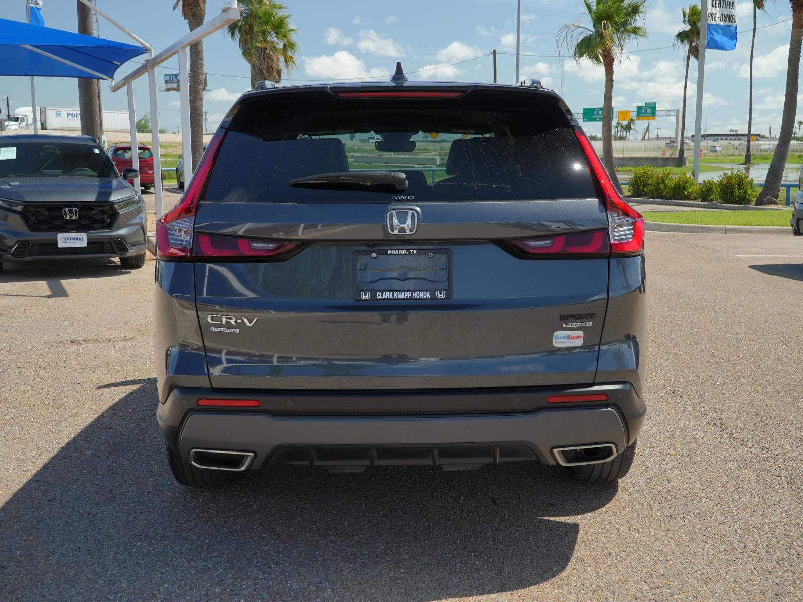 View vehicle photo 6