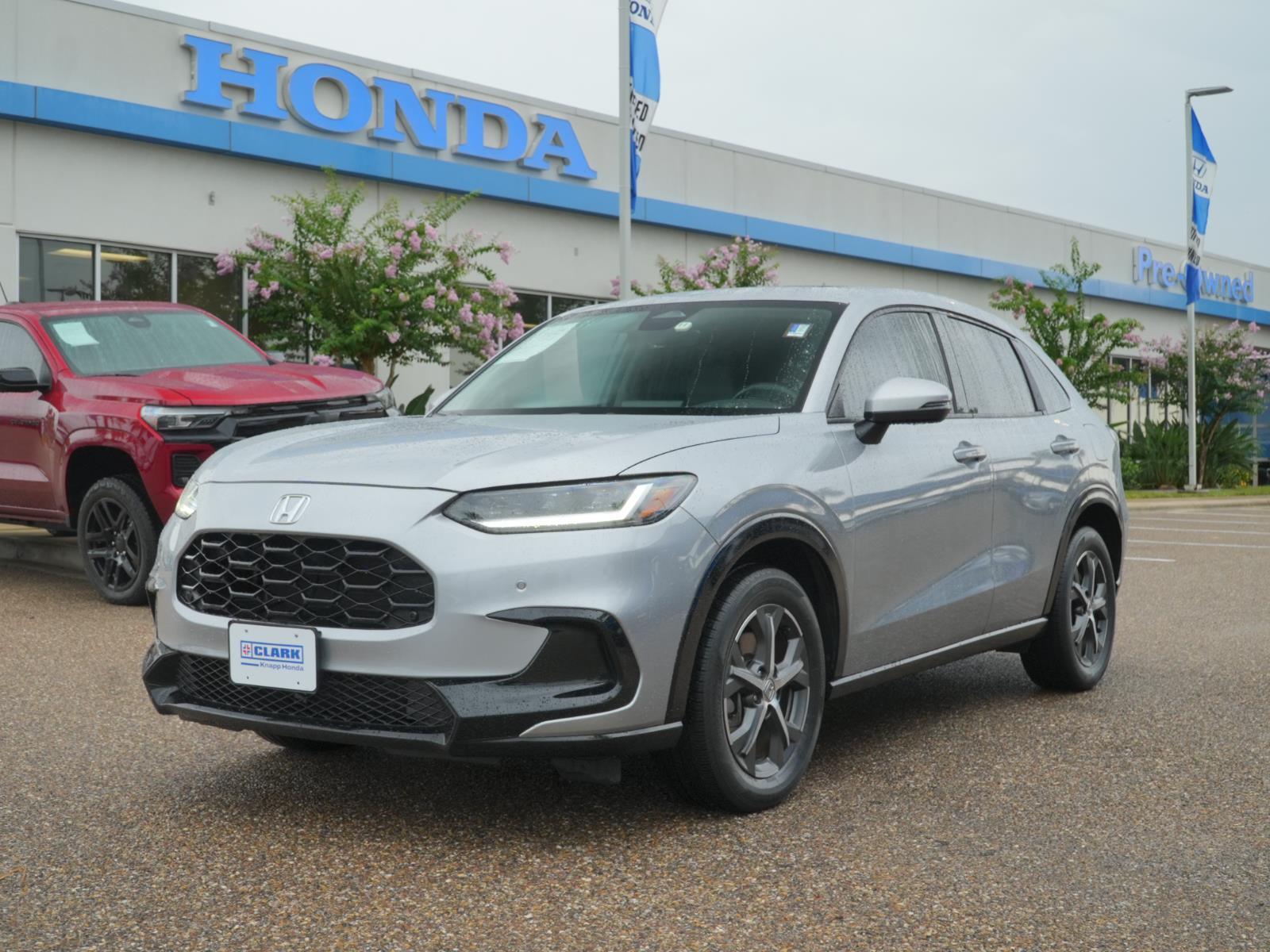 Lunar Silver Metallic 2024 Honda HR-V SUV / Crossover Front-Wheel Drive Continuously Variable Transmission