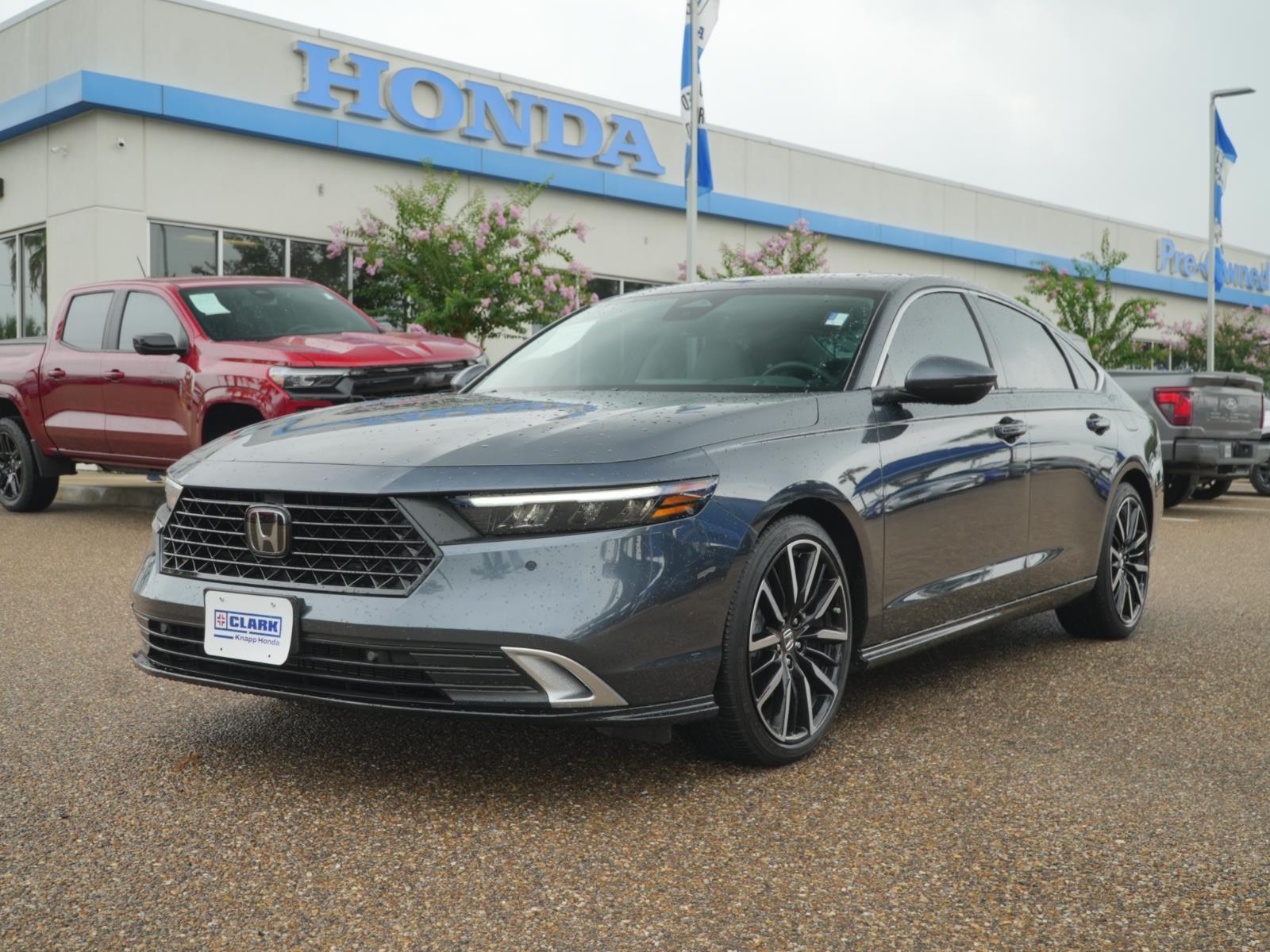 Meteorite Gray Metallic 2025 Honda Accord Hybrid Sedan Front-Wheel Drive Continuously Variable Transmission