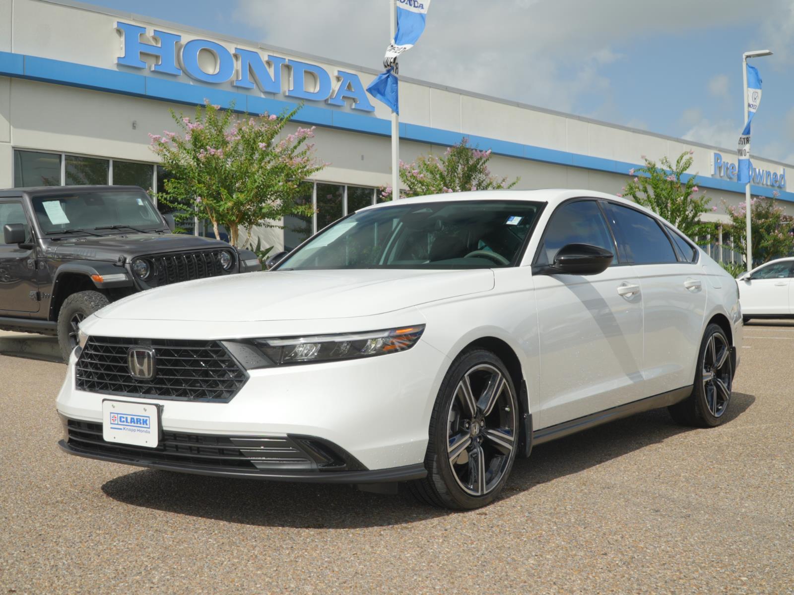 Platinum White Pearl 2026 Honda Accord Sedan Front-Wheel Drive Continuously Variable Transmission