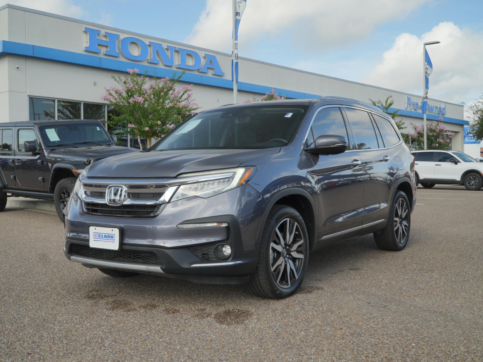 Gray (Modern Steel Metallic) 2022 Honda Pilot SUV / Crossover All-Wheel Drive Automatic