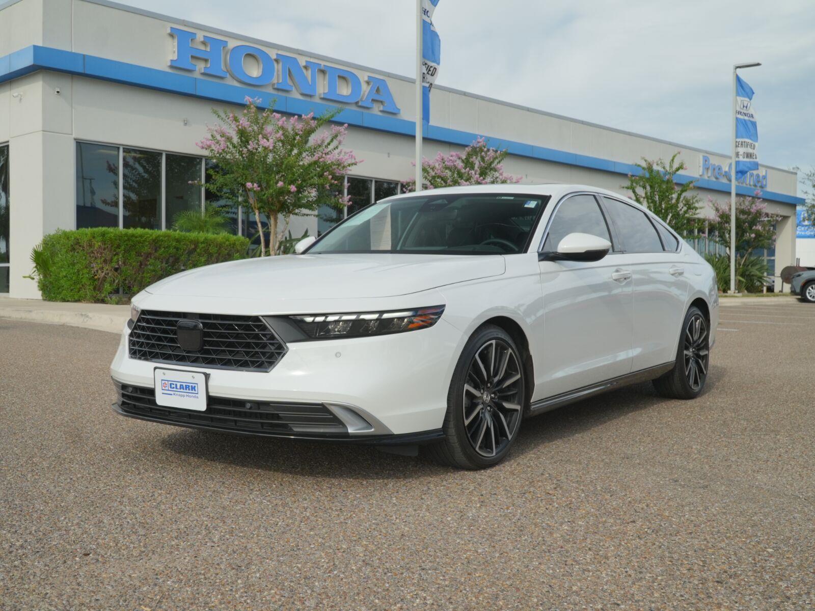 Platinum White Pearl 2025 Honda Accord Hybrid Sedan Front-Wheel Drive 1-Speed Dual Clutch