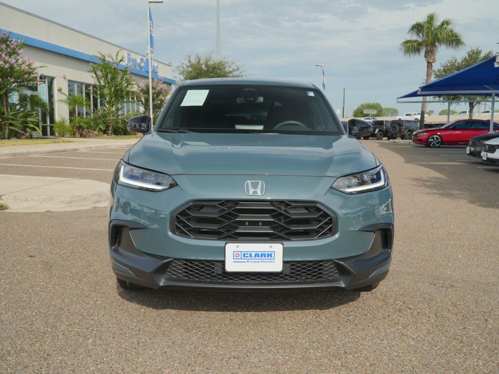 View vehicle photo 2