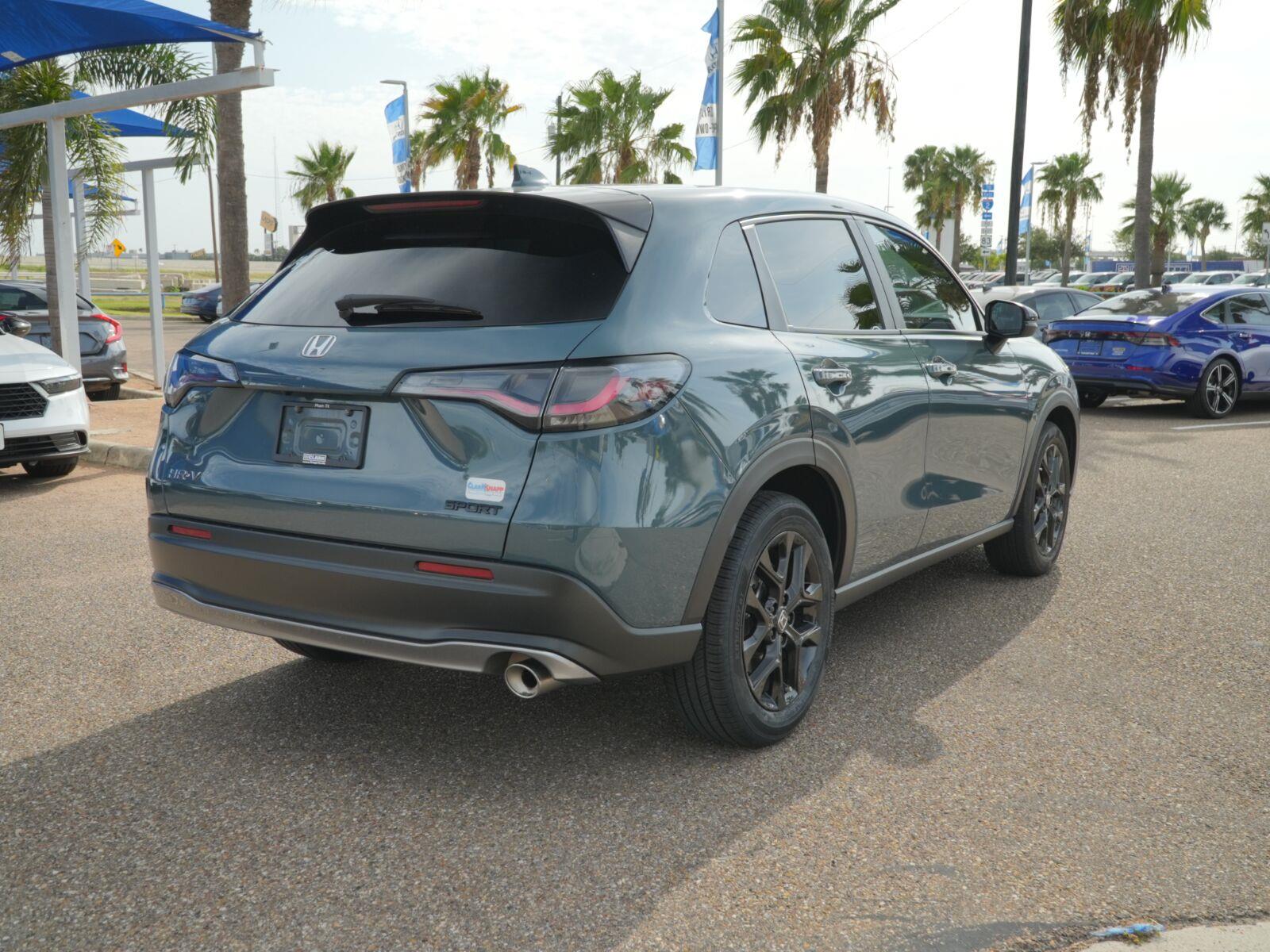 View vehicle photo 5