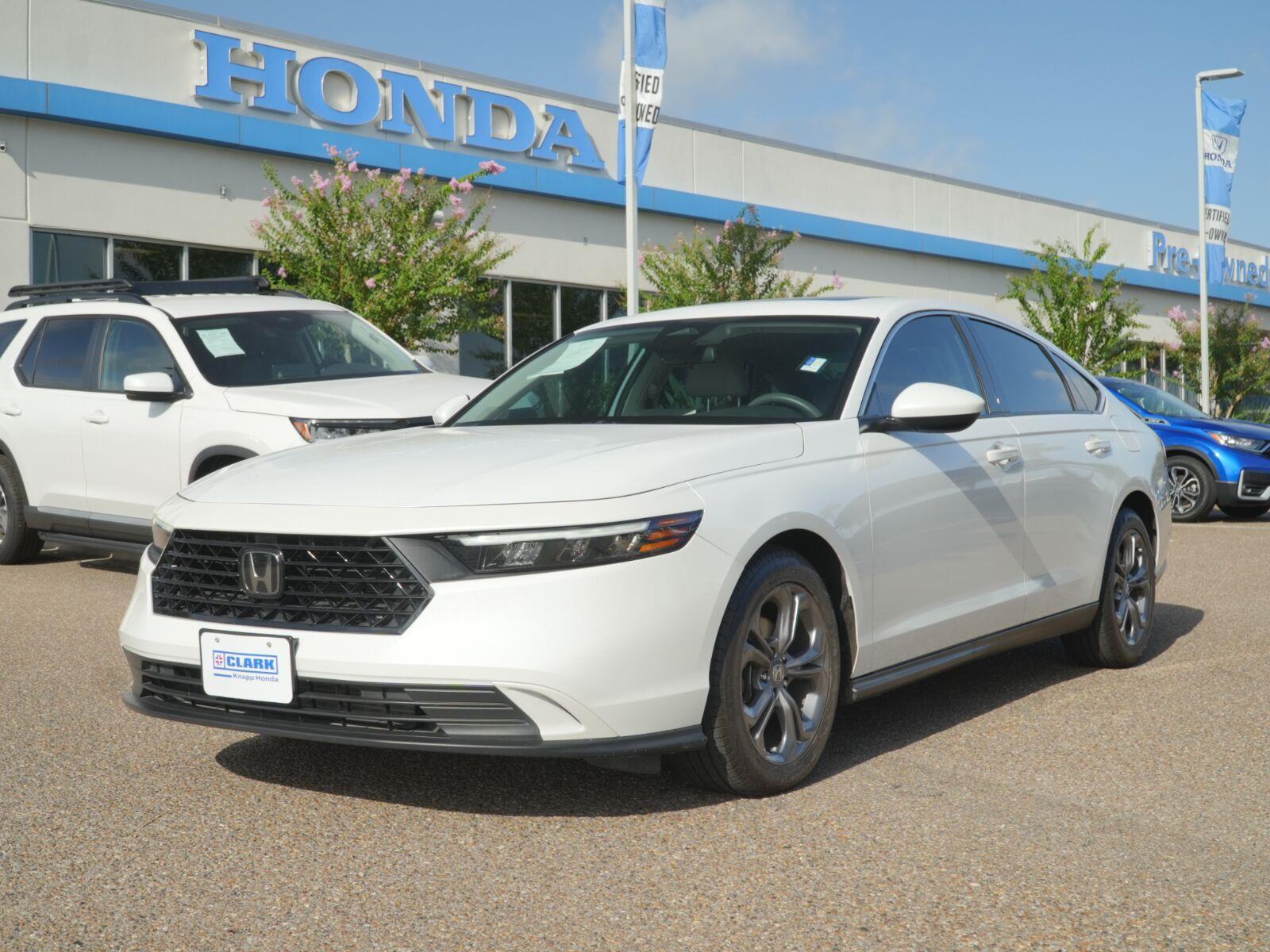 Platinum White Pearl 2024 Honda Accord Sedan Front-Wheel Drive Continuously Variable Transmission