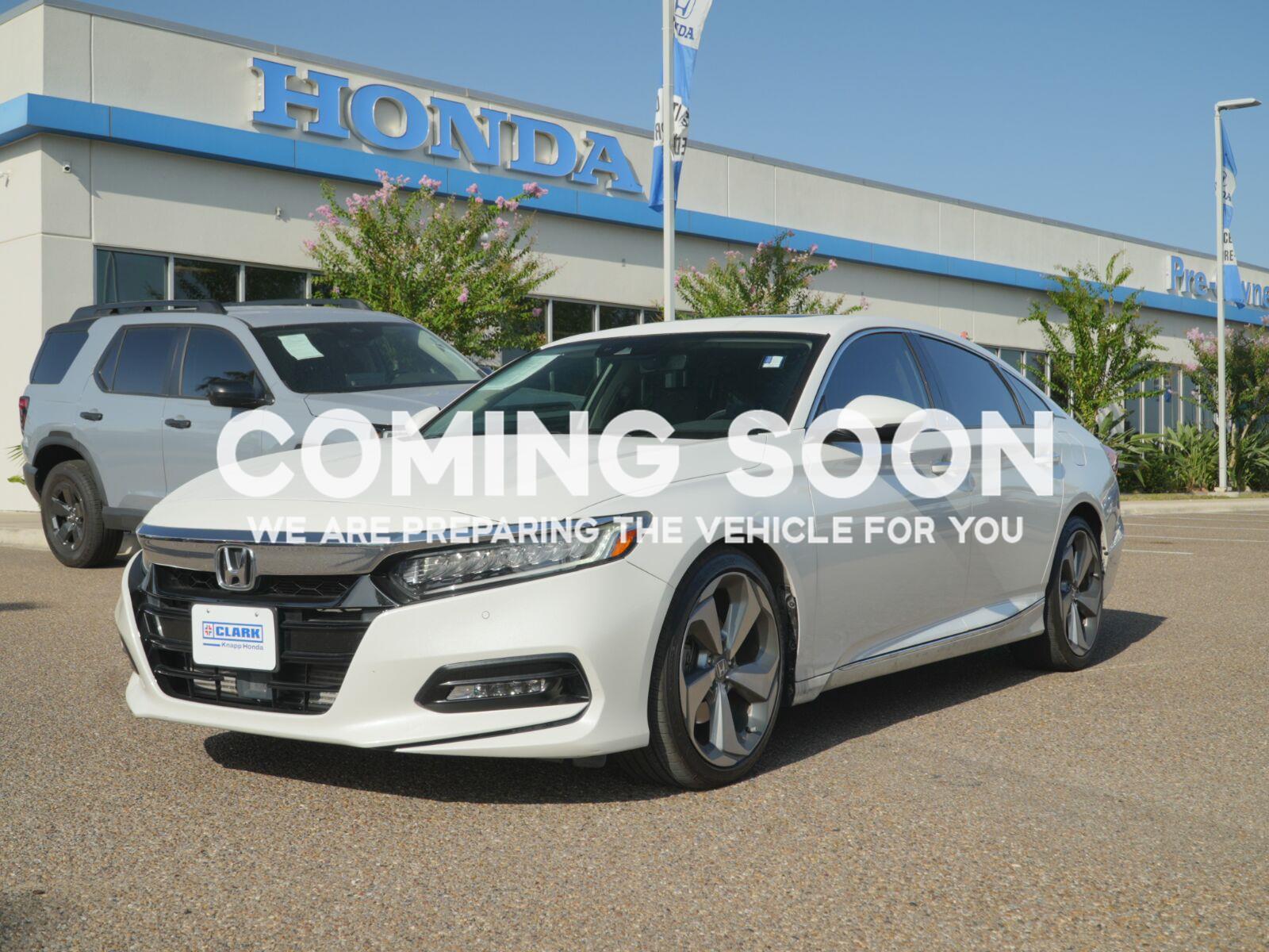 Platinum White Pearl 2019 Honda Accord Sedan Automatic