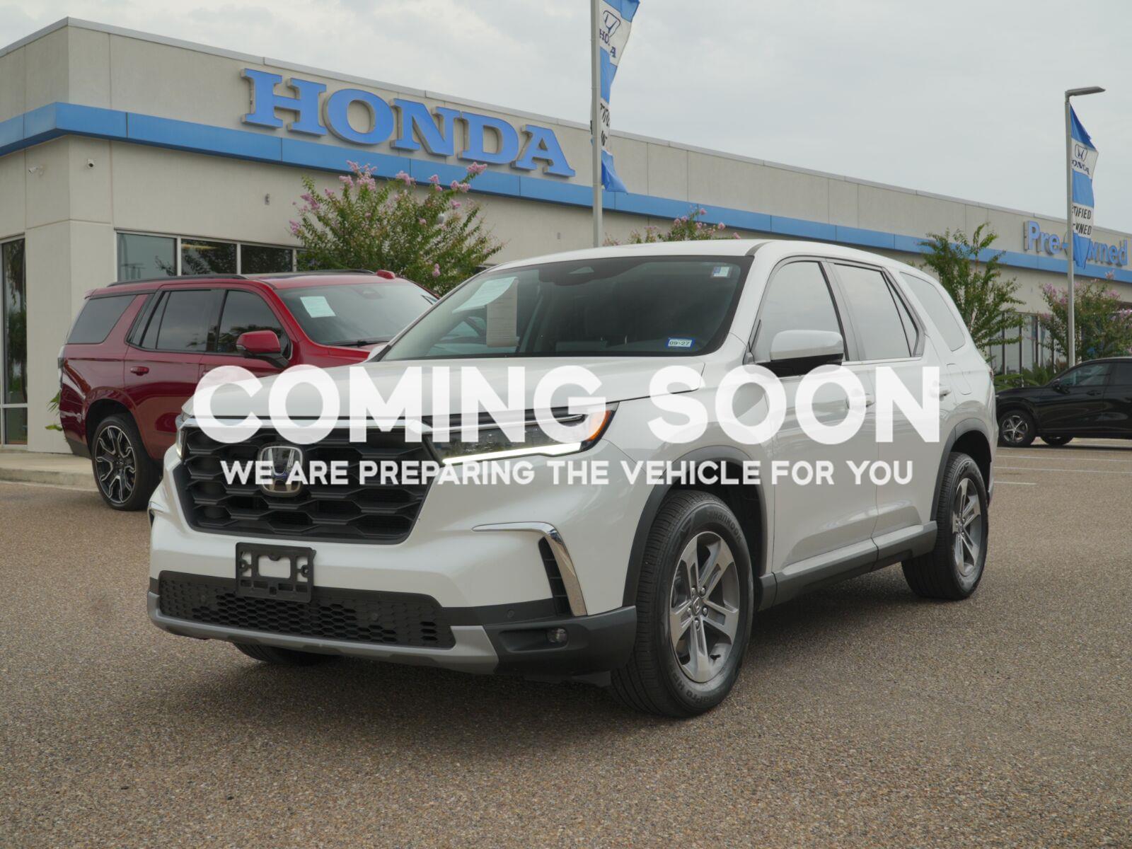 Platinum White Pearl 2025 Honda Pilot SUV / Crossover Front-Wheel Drive Automatic