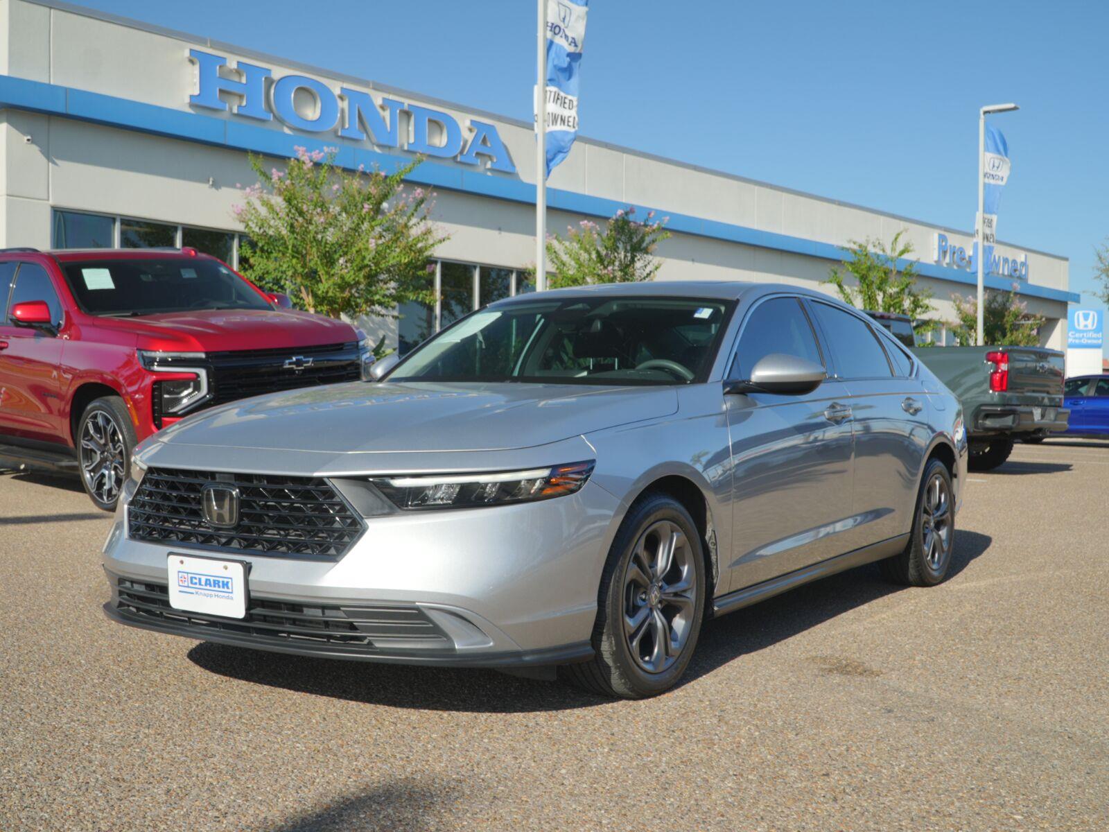 Solar Silver Metallic 2024 Honda Accord Sedan Front-Wheel Drive Continuously Variable Transmission