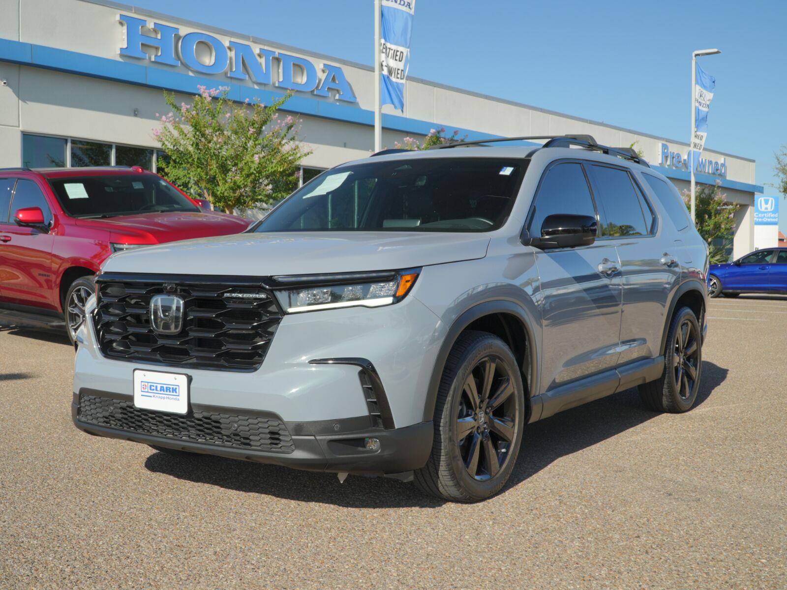 Sonic Gray Pearl 2025 Honda Pilot SUV / Crossover All-Wheel Drive Automatic