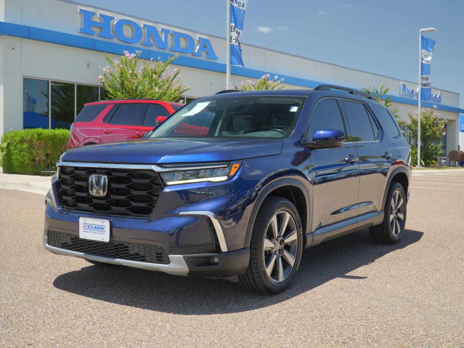 Black (Obsidian Blue Pearl) 2023 Honda Pilot SUV / Crossover All-Wheel Drive Automatic