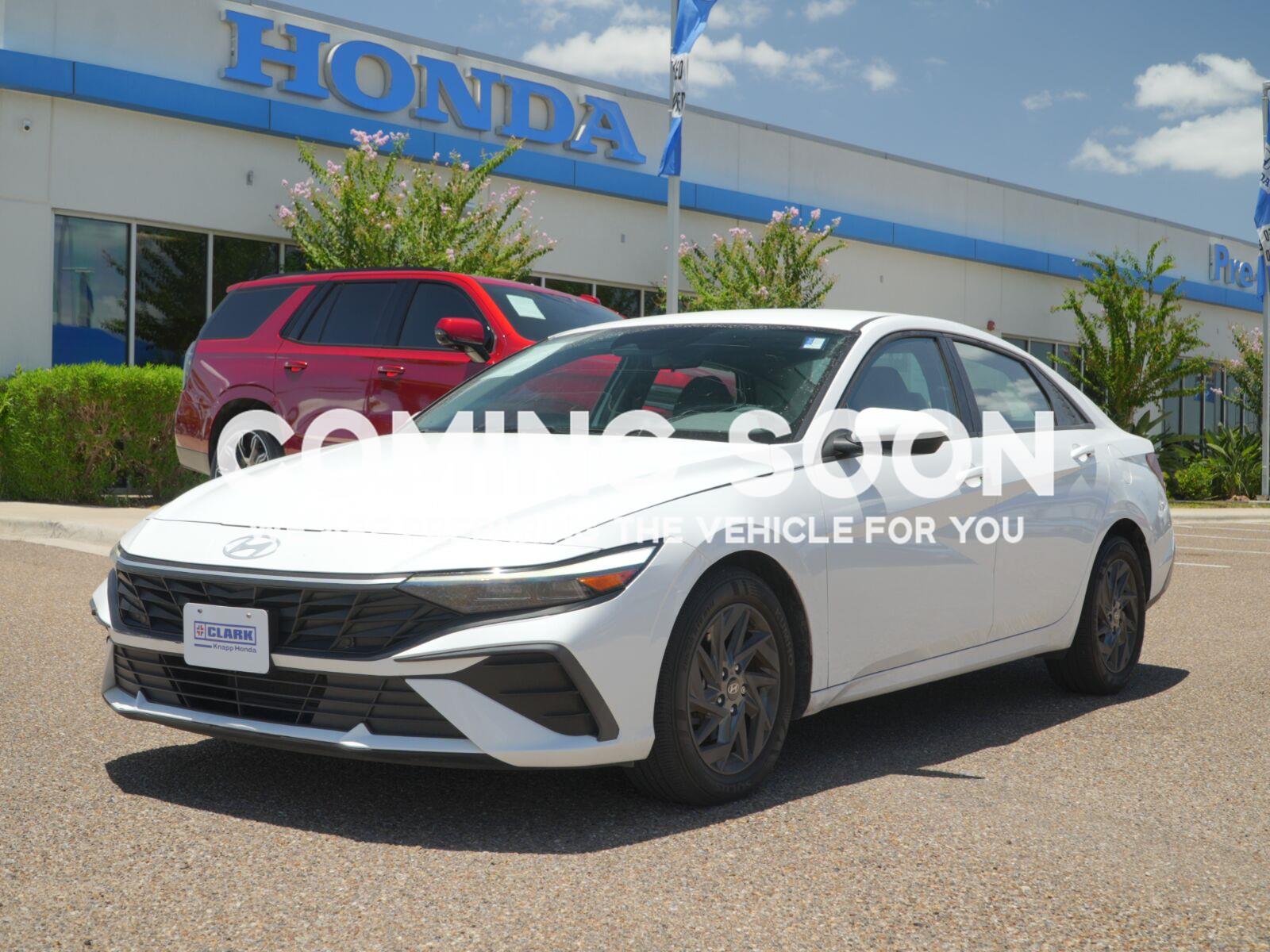 Serenity White 2024 Hyundai Elantra Sedan Front-Wheel Drive Continuously Variable Transmission
