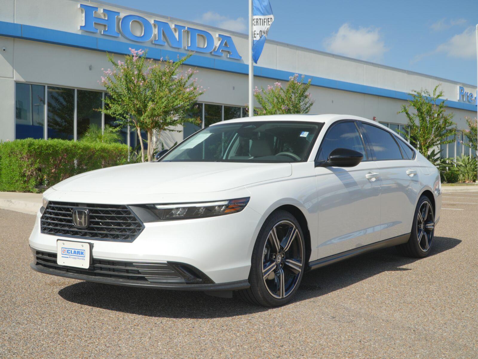 Platinum White Pearl 2026 Honda Accord Sedan Front-Wheel Drive Continuously Variable Transmission