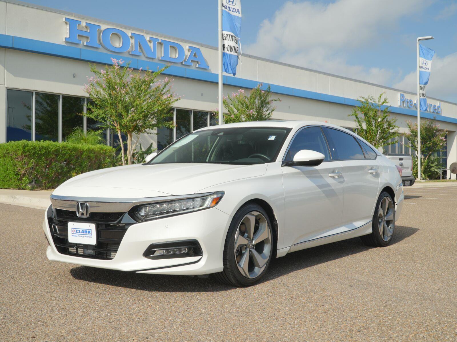 Platinum White Pearl 2019 Honda Accord Sedan Automatic