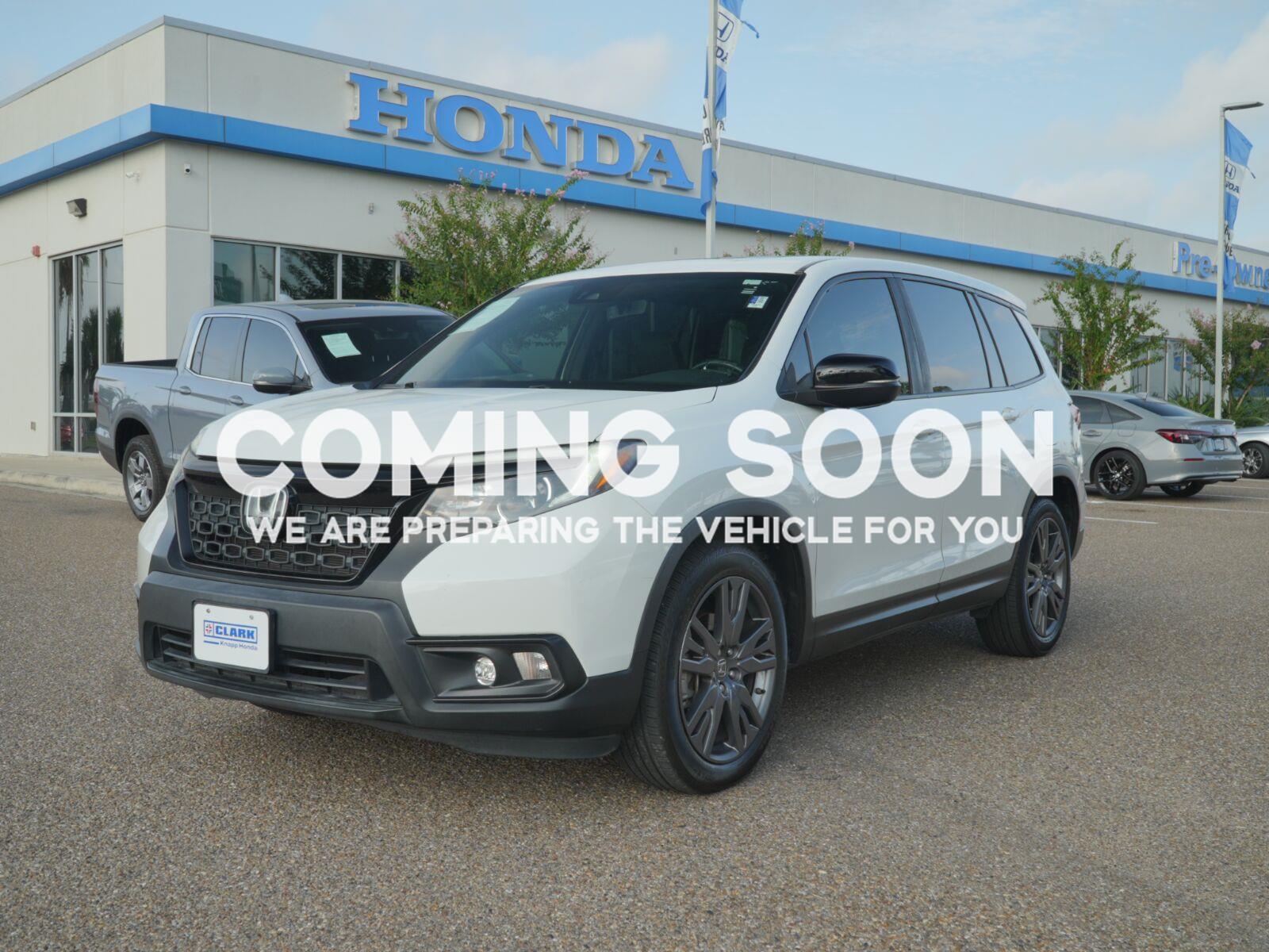 Platinum White Pearl 2021 Honda Passport SUV / Crossover Front-Wheel Drive 9-Speed Automatic