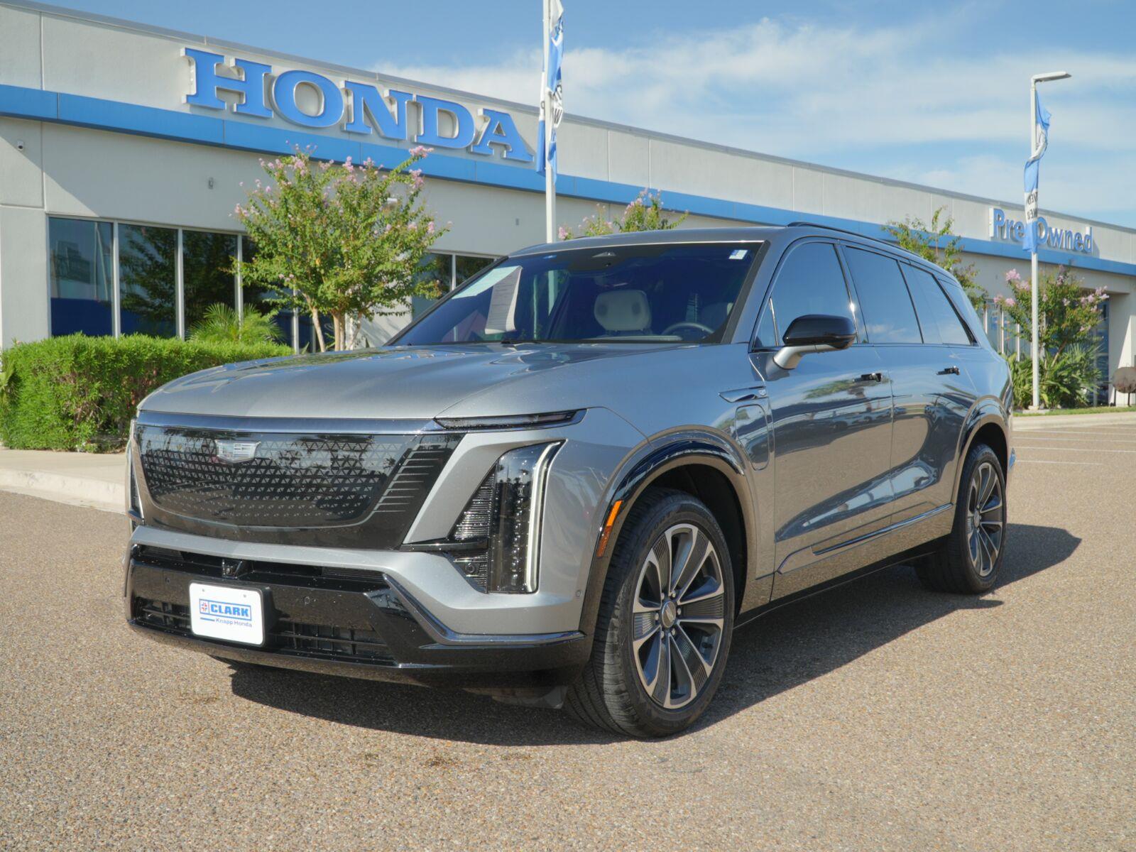 Argent Silver Metallic 2026 Cadillac VISTIQ SUV / Crossover All-Wheel Drive Automatic