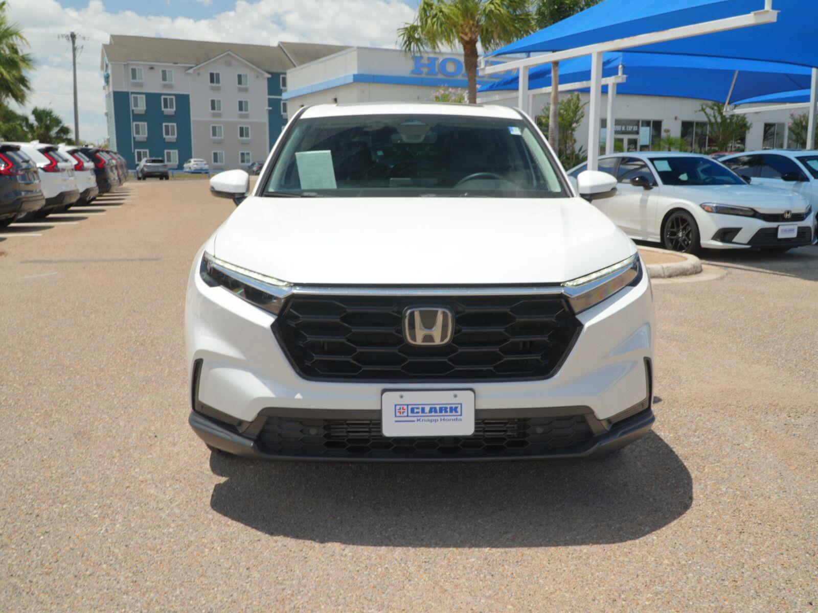View vehicle photo 2