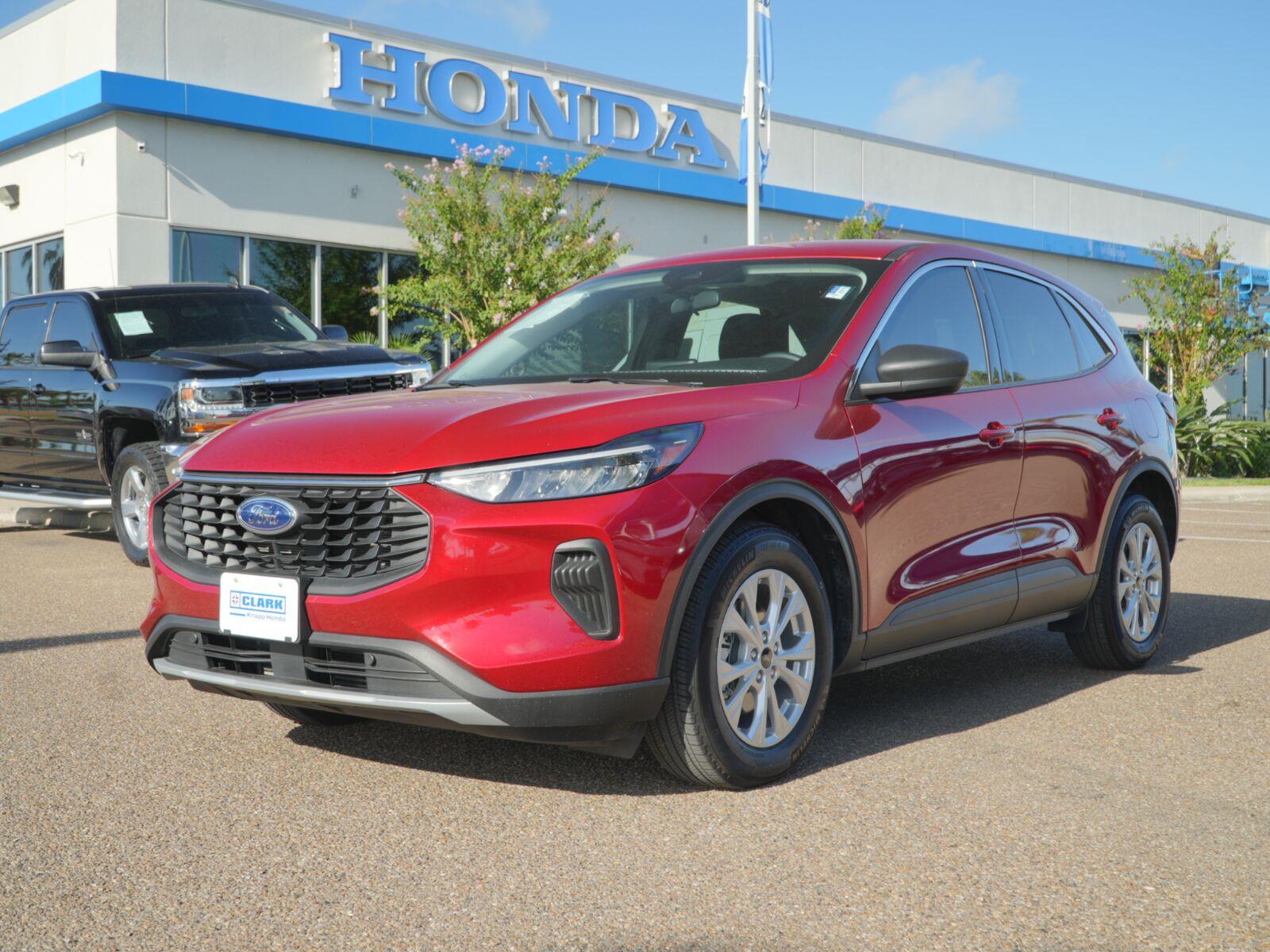 Rapid Red Metallic Tinted Clearcoat 2023 Ford Escape SUV / Crossover Front-Wheel Drive 8-Speed Automatic