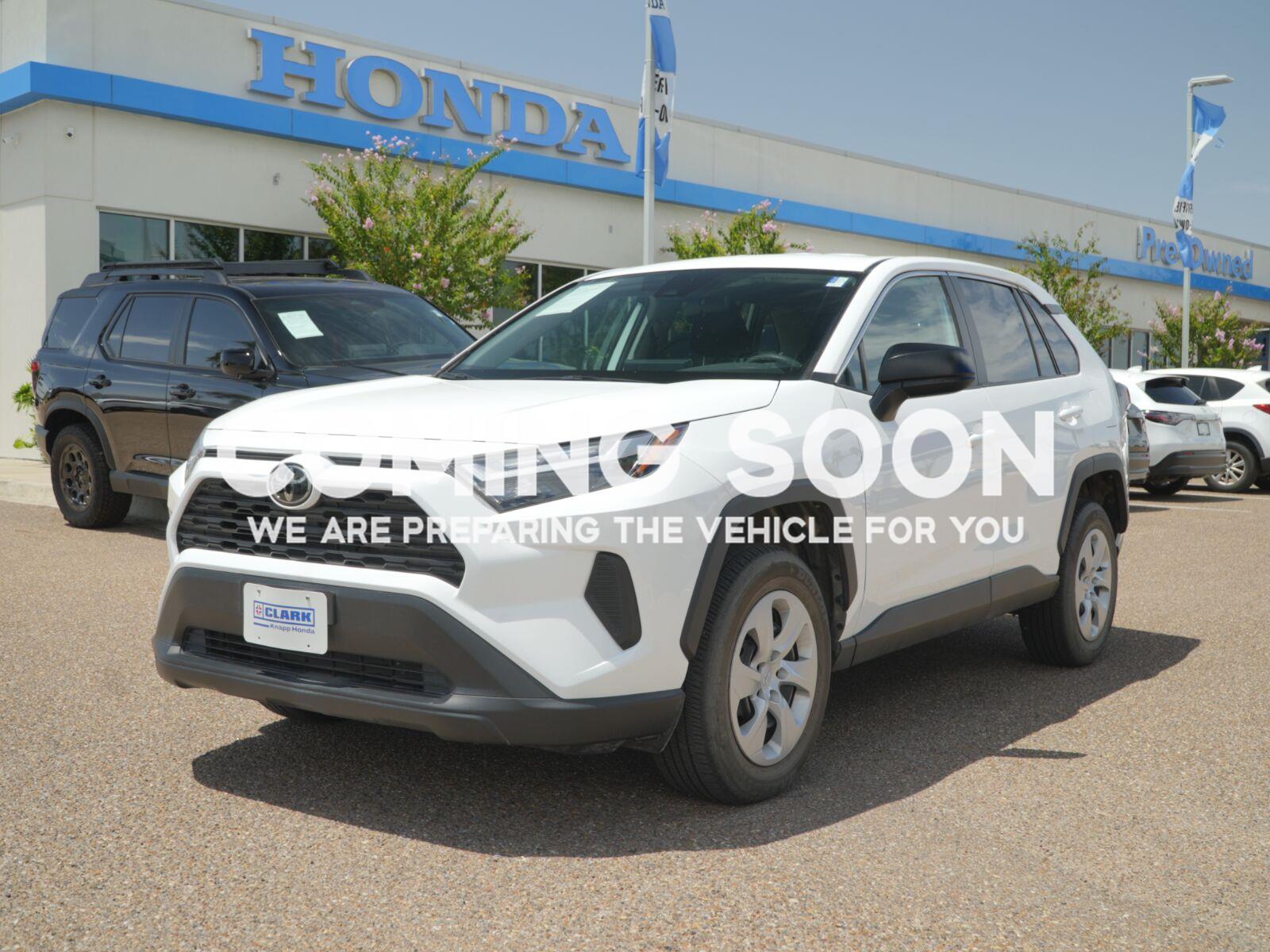  2025 Toyota RAV4 LE FWD   
