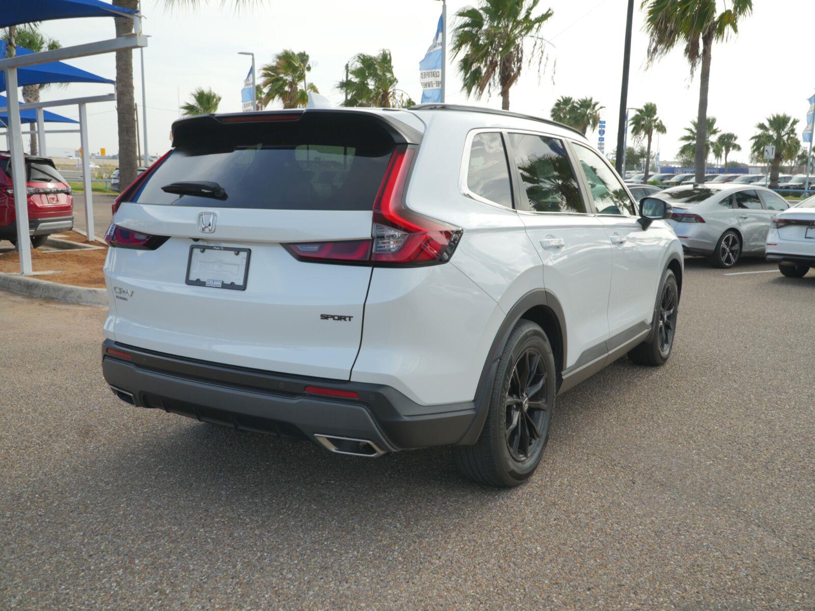 View vehicle photo 5
