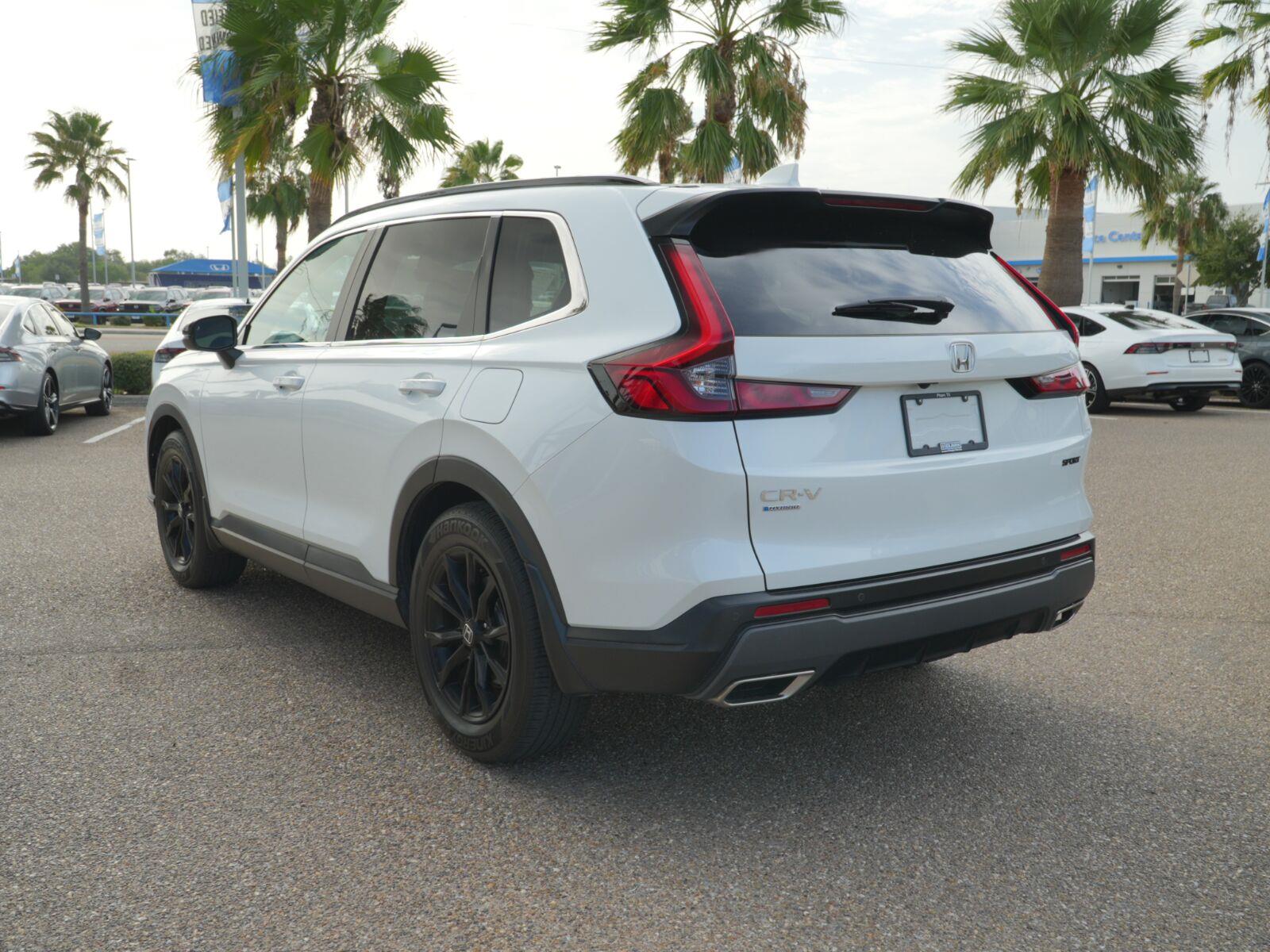 View vehicle photo 7