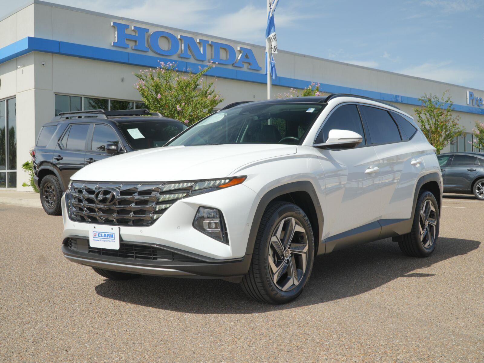 Quartz White 2022 Hyundai Tucson SUV / Crossover All-Wheel Drive Automatic