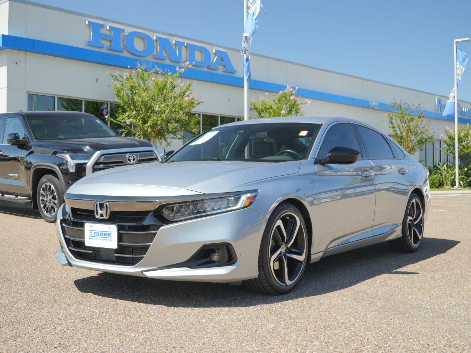 Lunar Silver Metallic 2022 Honda Accord Sedan Front-Wheel Drive Continuously Variable Transmission