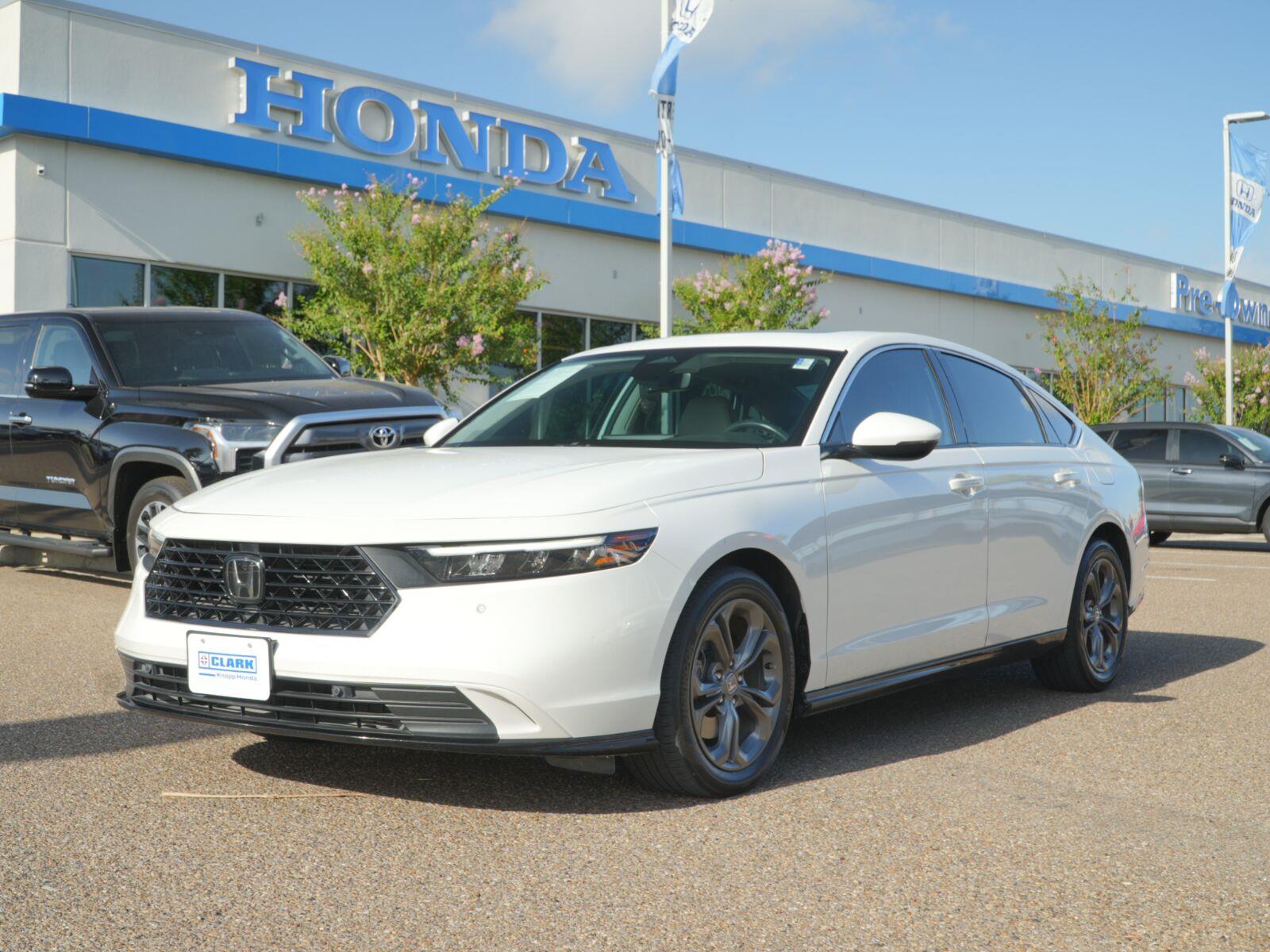  2024 Honda Accord Hybrid EX-L FWD   