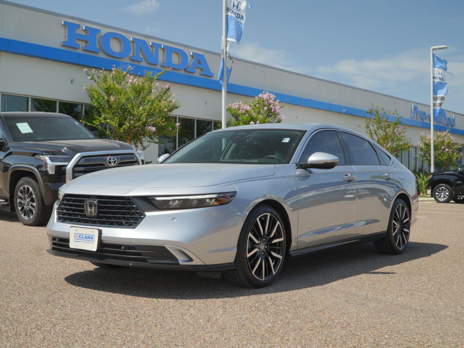 2026 Honda Accord Hybrid Touring FWD