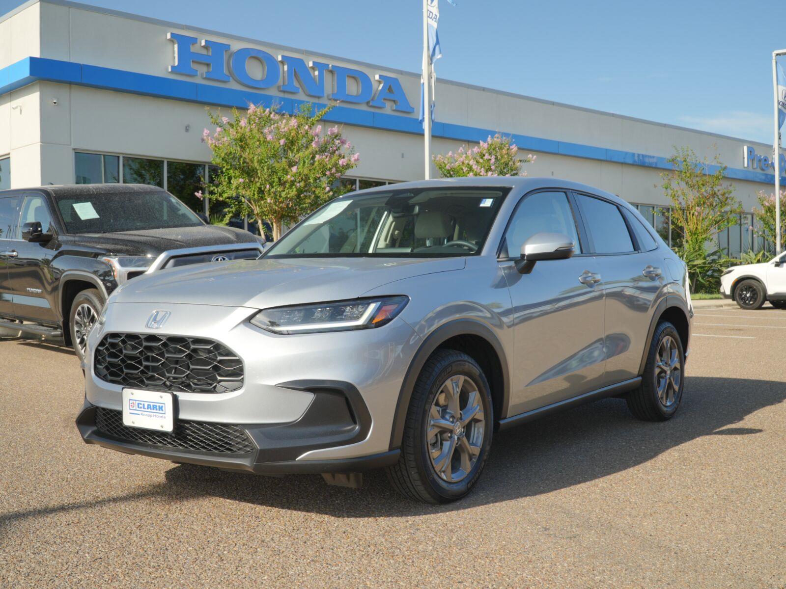 Solar Silver Metallic 2027 Honda HR-V SUV / Crossover All-Wheel Drive Continuously Variable Transmission