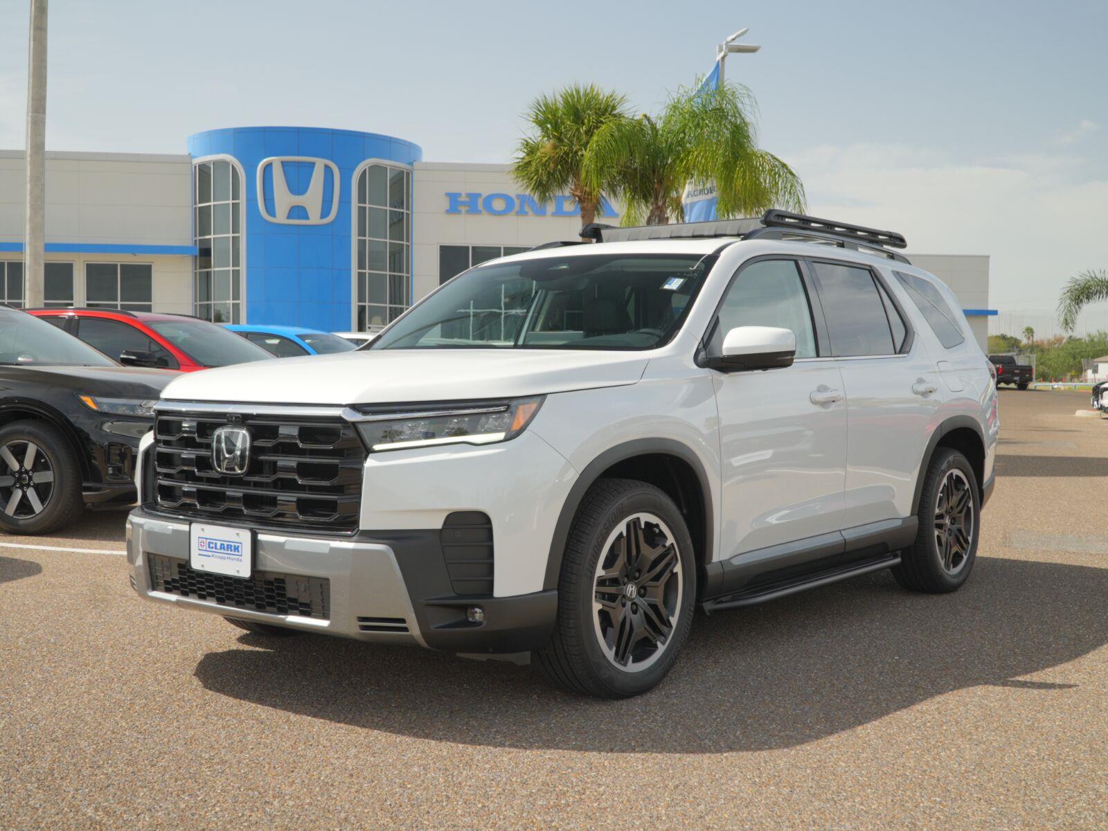 Platinum White Pearl 2026 Honda Pilot SUV / Crossover All-Wheel Drive Automatic