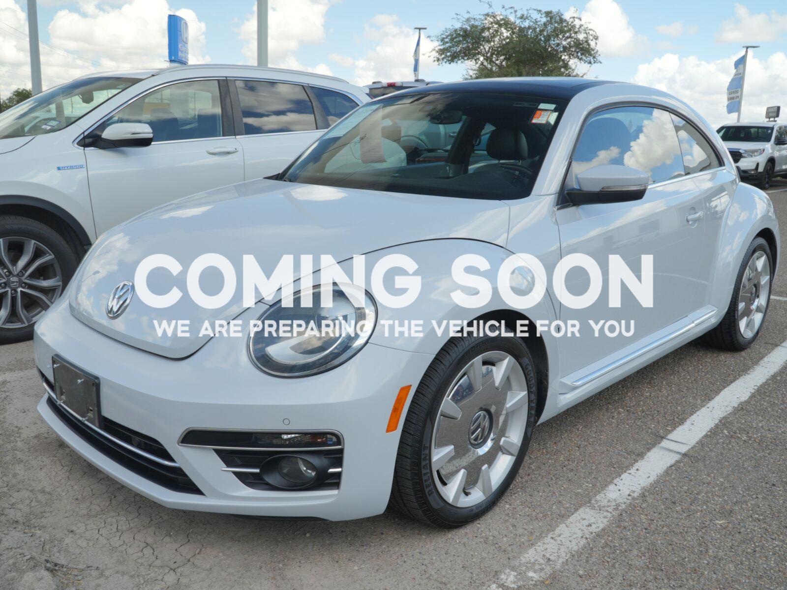 White Silver Metallic 2018 Volkswagen Beetle Hatchback Front-Wheel Drive Automatic