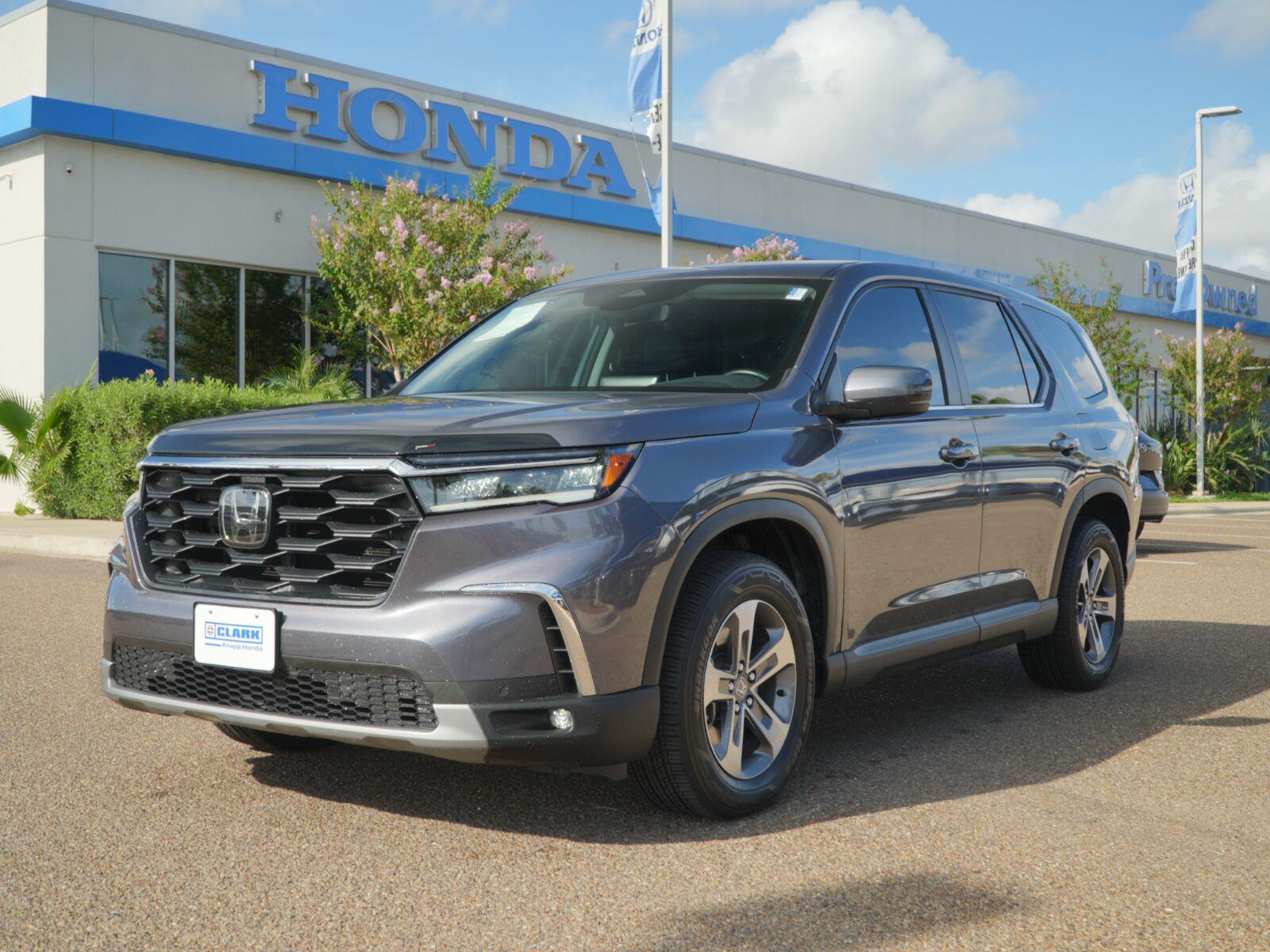 Gray (Modern Steel Metallic) 2025 Honda Pilot SUV / Crossover Front-Wheel Drive Automatic