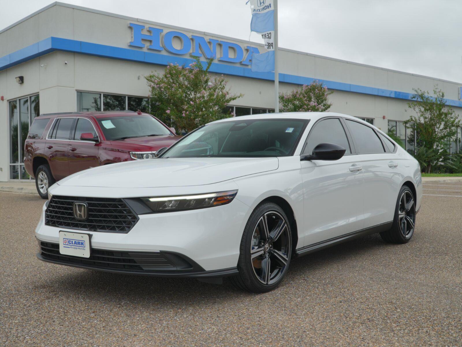 Platinum White Pearl 2026 Honda Accord Hybrid Sedan Front-Wheel Drive Continuously Variable Transmission