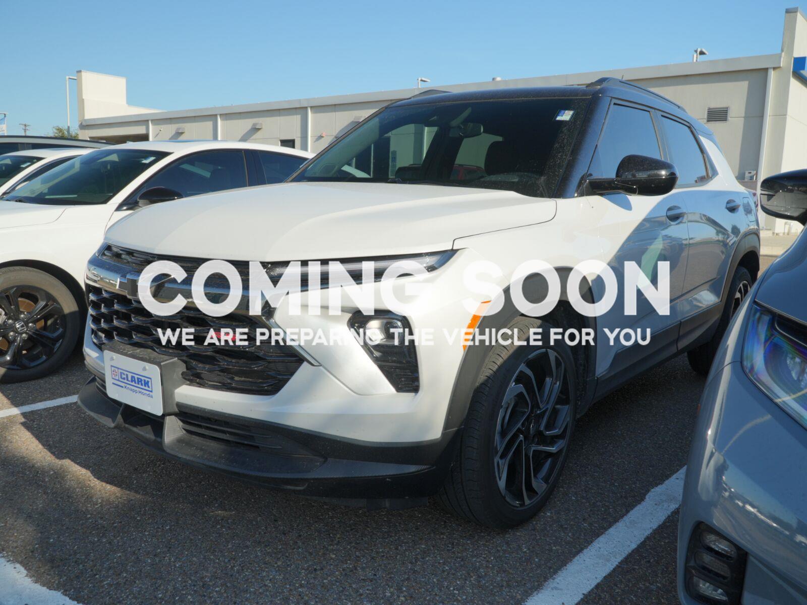 White (Iridescent Pearl Tricoat) 2026 Chevrolet Trailblazer SUV / Crossover Front-Wheel Drive Continuously Variable Transmission