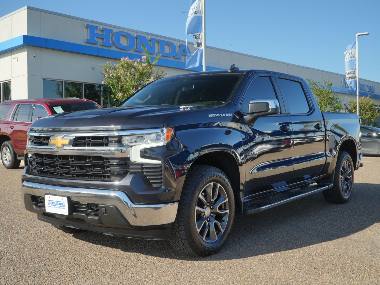 Dark Ash Metallic 2023 Chevrolet Silverado 1500 Pickup Truck Four-Wheel Drive Automatic