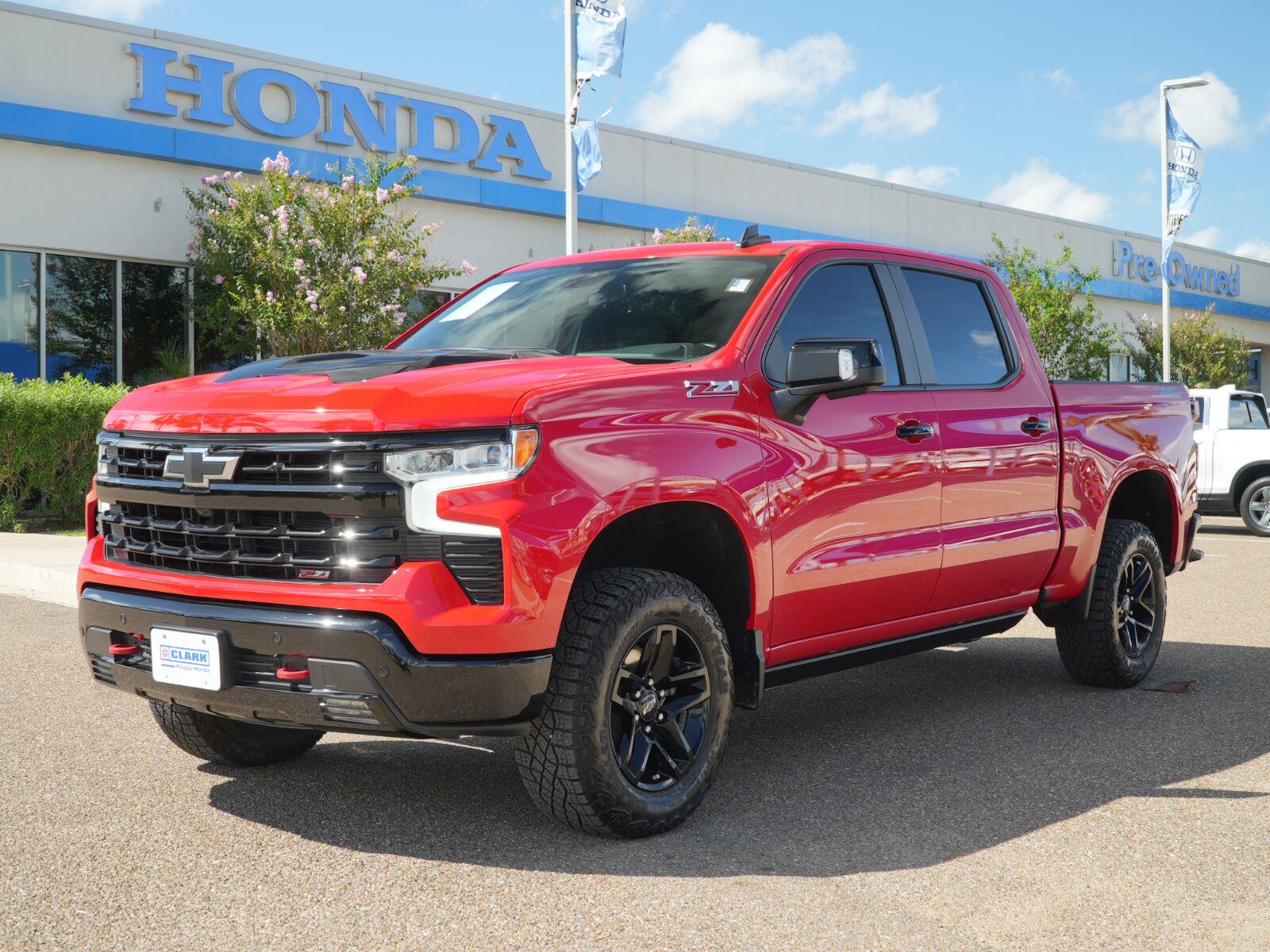 2024 Chevrolet Silverado 1500 LT Trail Boss Crew Cab 4WD