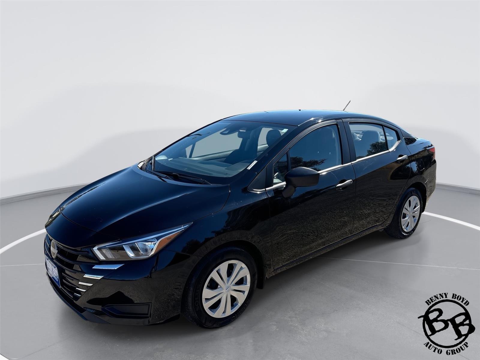 2024 Nissan Versa Sedan S's photo