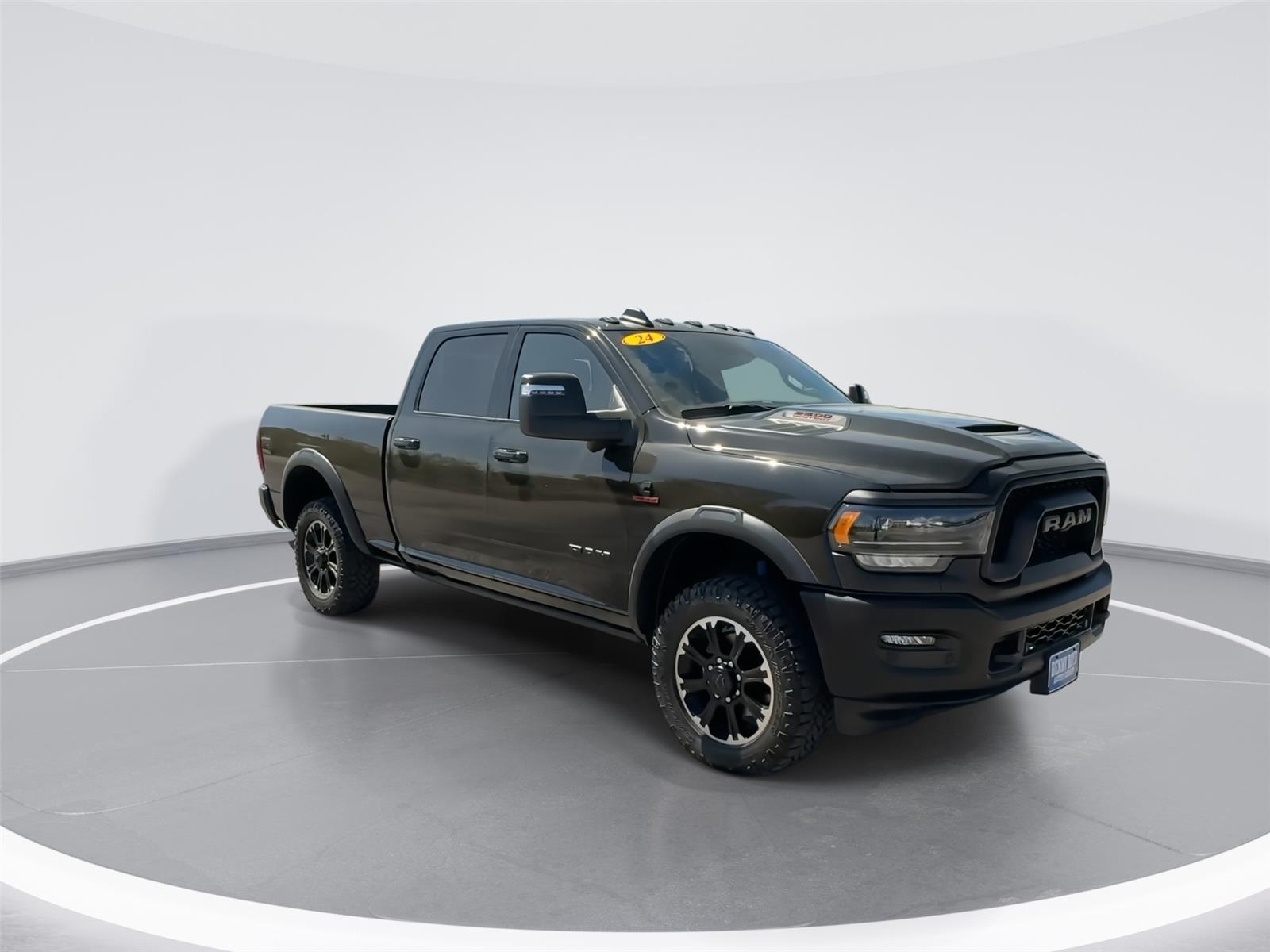 View vehicle photo 2