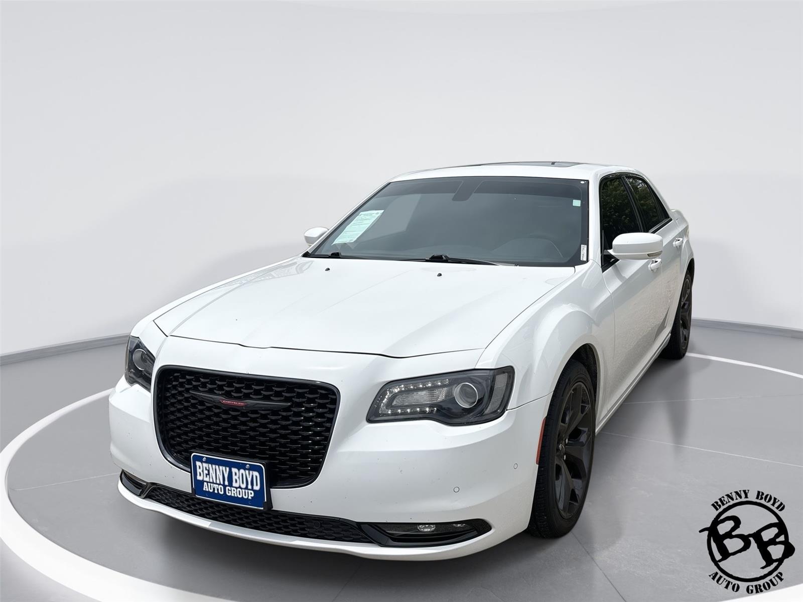 White 2023 Chrysler 300 S V6 RWD Sedan Rear-Wheel Drive Automatic