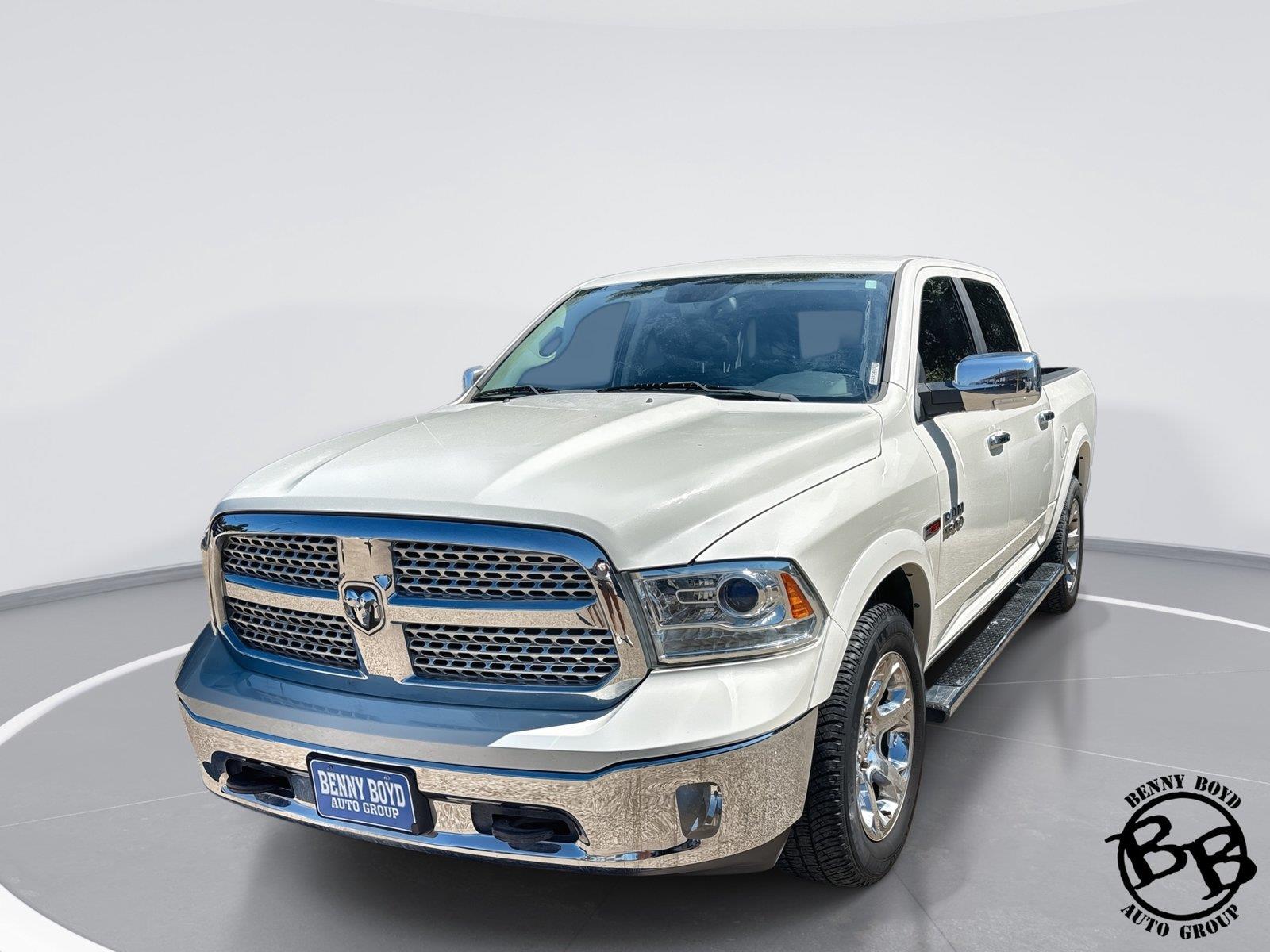 Pearl White 2018 RAM 1500 Pickup Truck Four-Wheel Drive 8-Speed Automatic