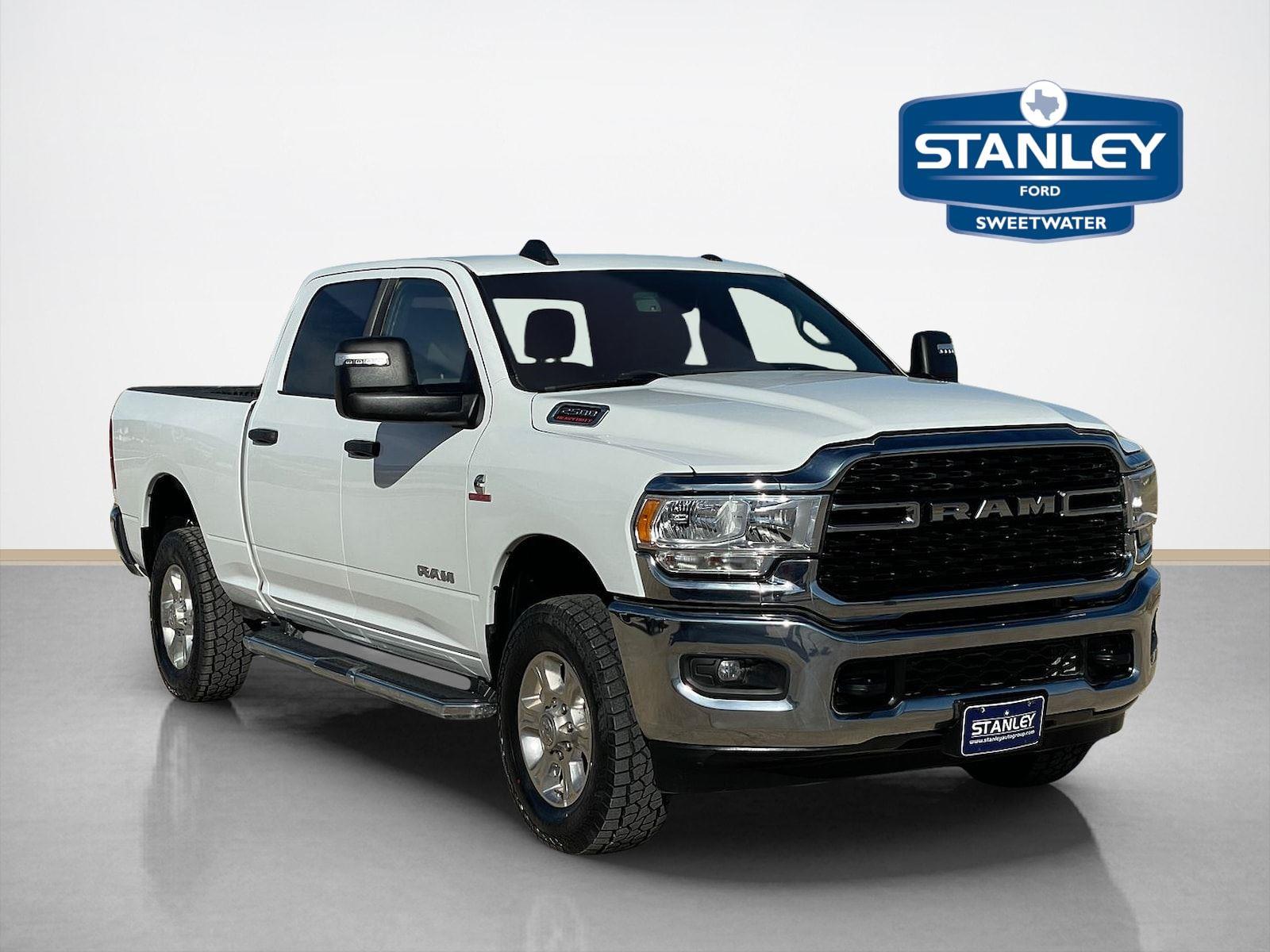 2024 RAM 2500 Big Horn Crew Cab 4WD