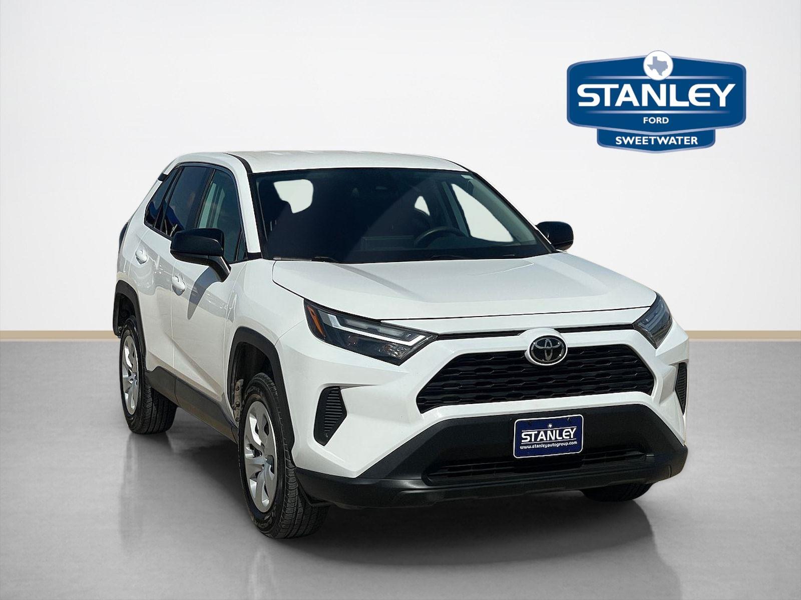 2023 Toyota RAV4 LE FWD