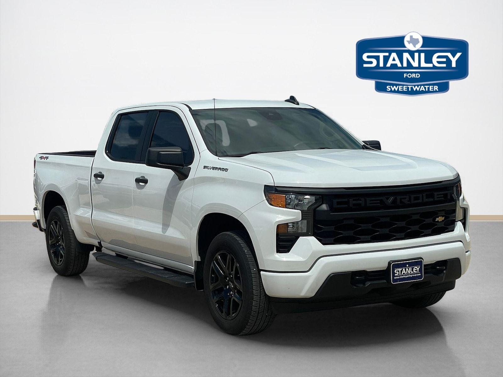 2024 Chevrolet Silverado 1500 Custom Crew Cab 4WD