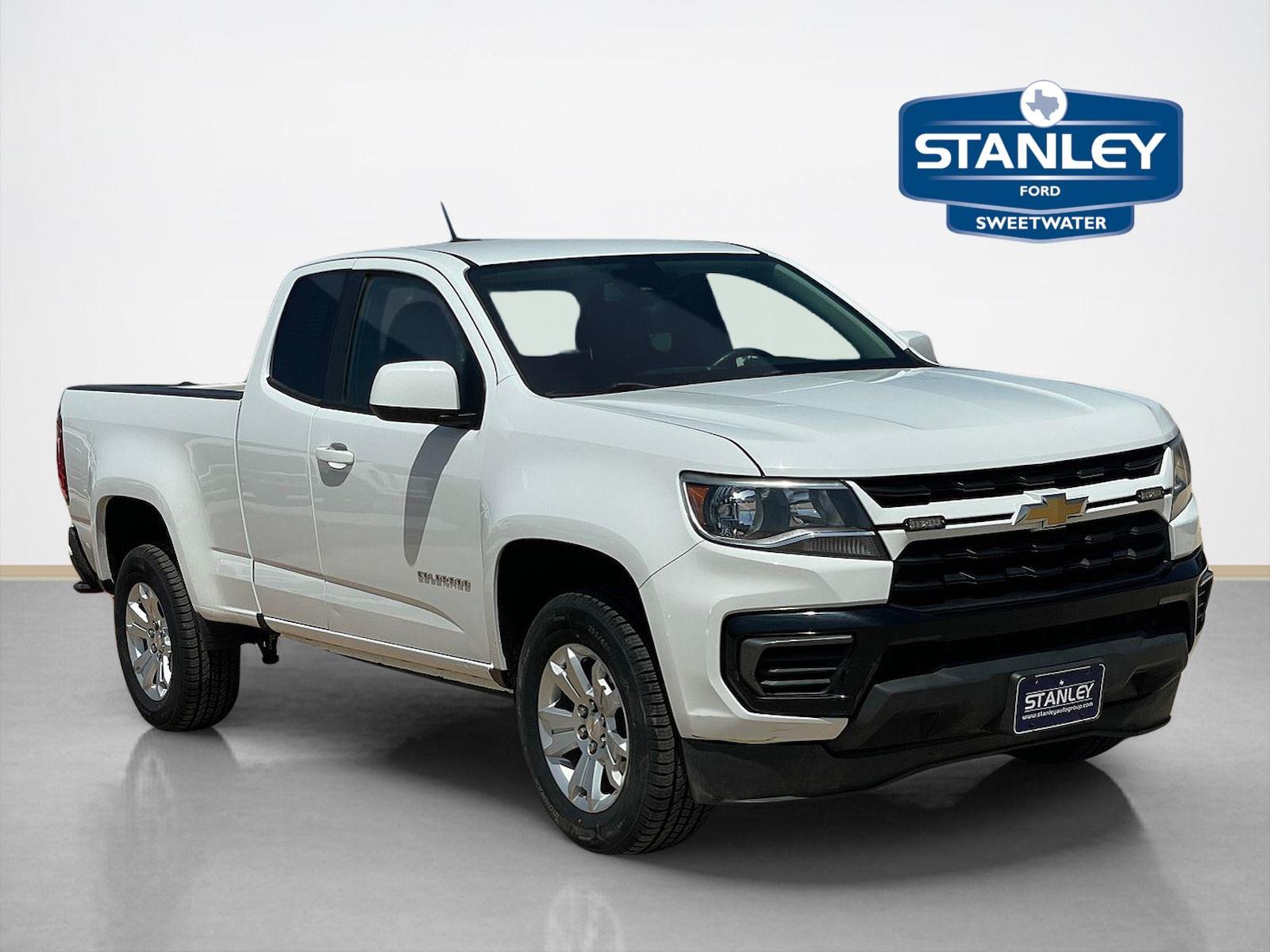 Summit White 2022 Chevrolet Colorado Pickup Truck 4X2 6-Speed Automatic