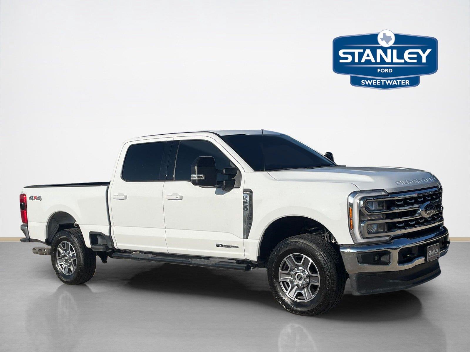  2025 Ford F-250 Super Duty Lariat Crew Cab 4WD   