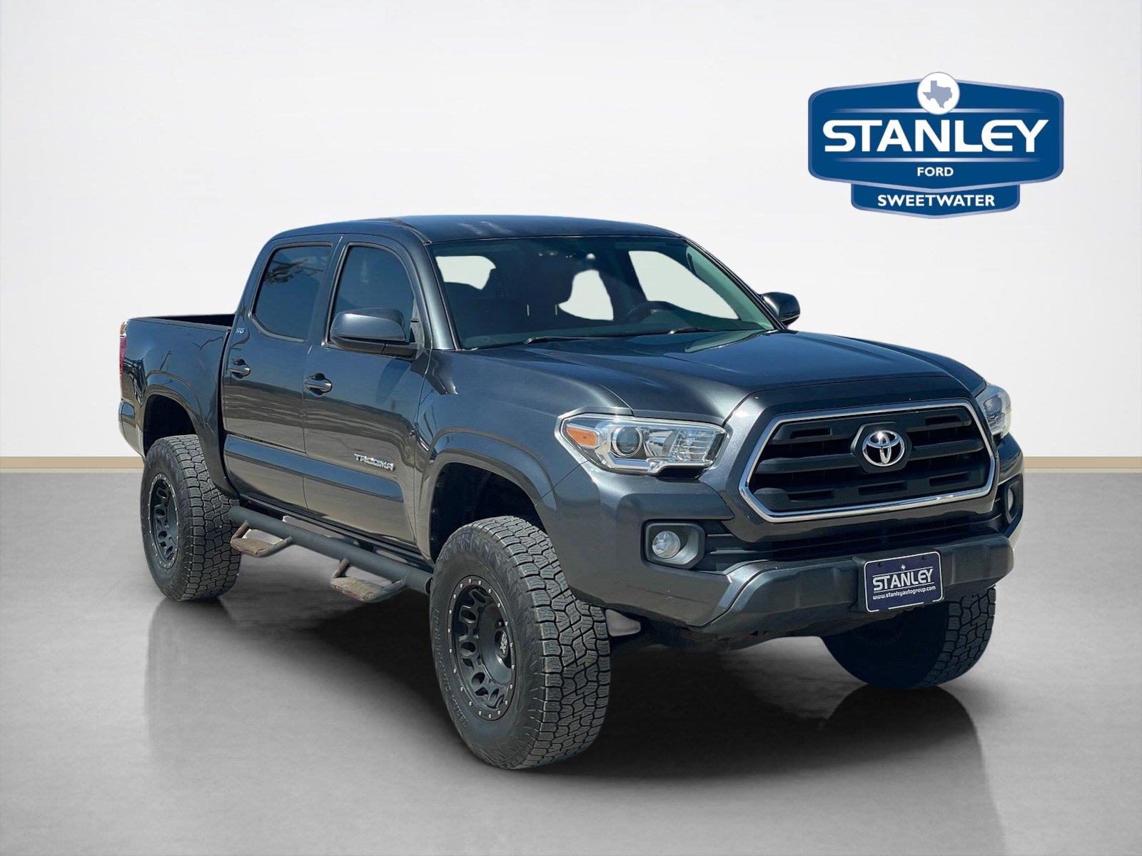 Magnetic Gray Metallic 2016 Toyota Tacoma Pickup Truck 4X2 6-Speed Automatic
