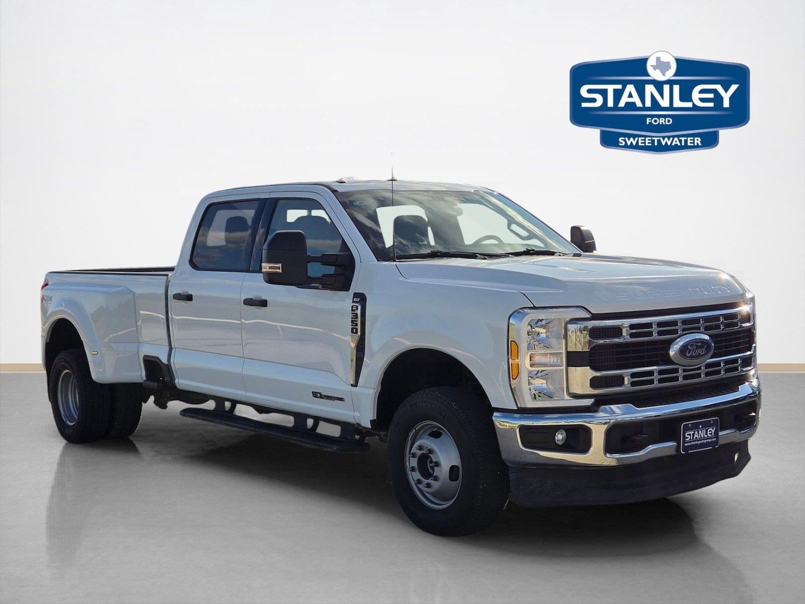 2025 Ford F-350 Super Duty XLT Crew Cab LB DRW 4WD