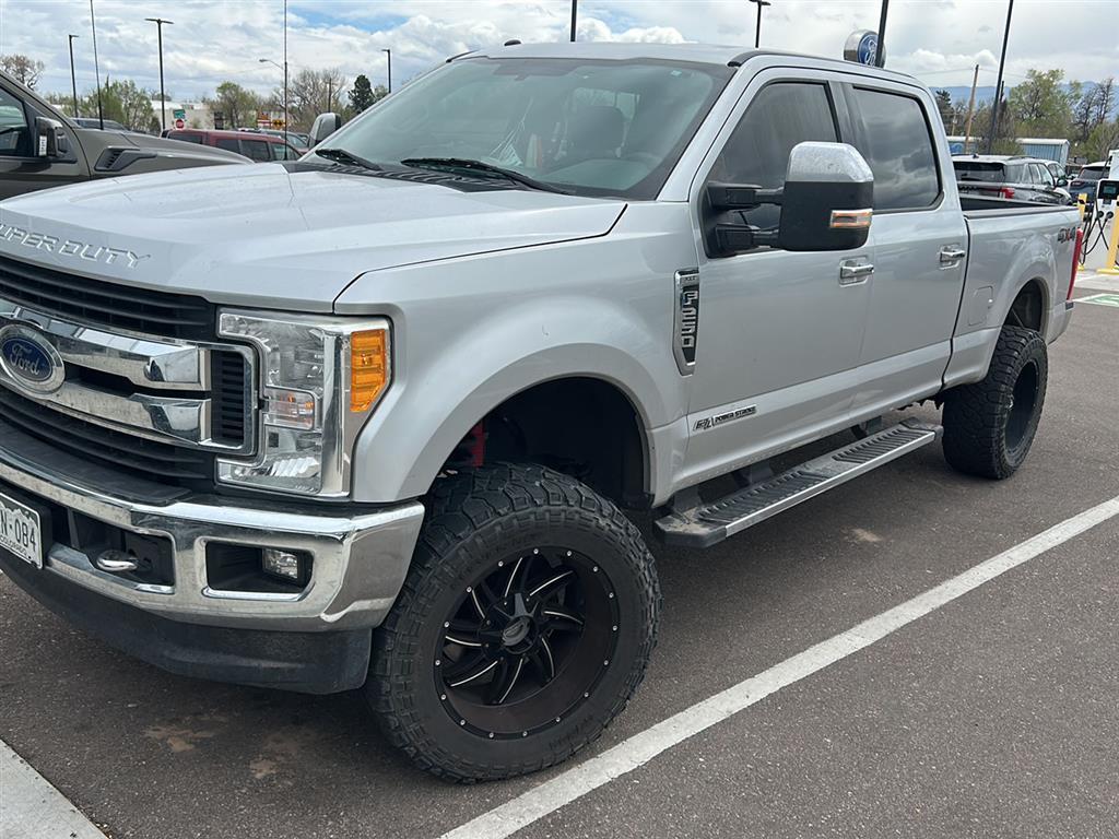 Ingot Silver 2017 Ford F-250 Super Duty XLT Crew Cab 4WD Pickup Truck Four-Wheel Drive 6-Speed Automatic
