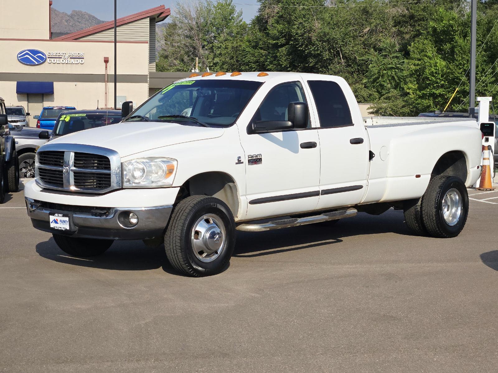 Bright White 2007 Dodge RAM 3500 Pickup Truck Four-Wheel Drive 4-Speed Automatic Overdrive