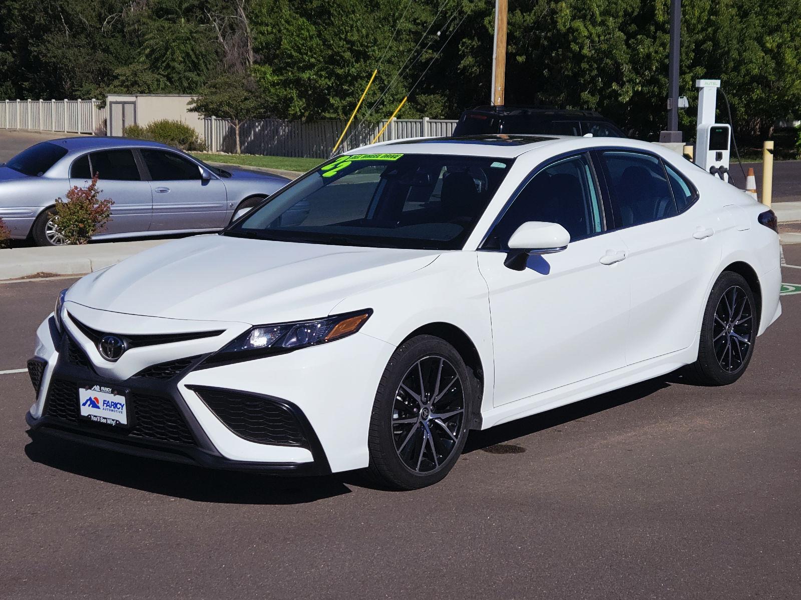 Super White 2022 Toyota Camry Sedan All-Wheel Drive 8-Speed Automatic